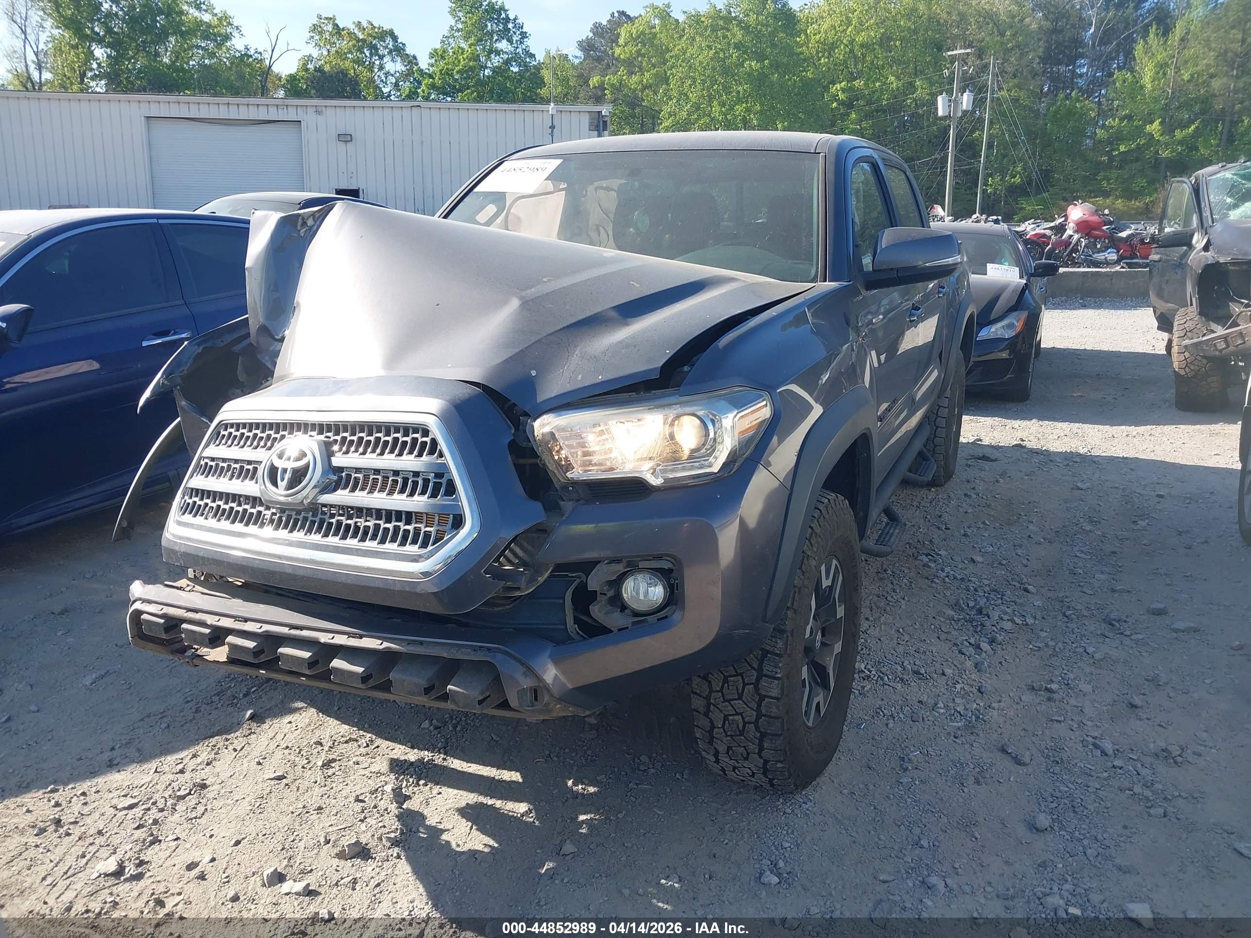 TOYOTA TACOMA image 2