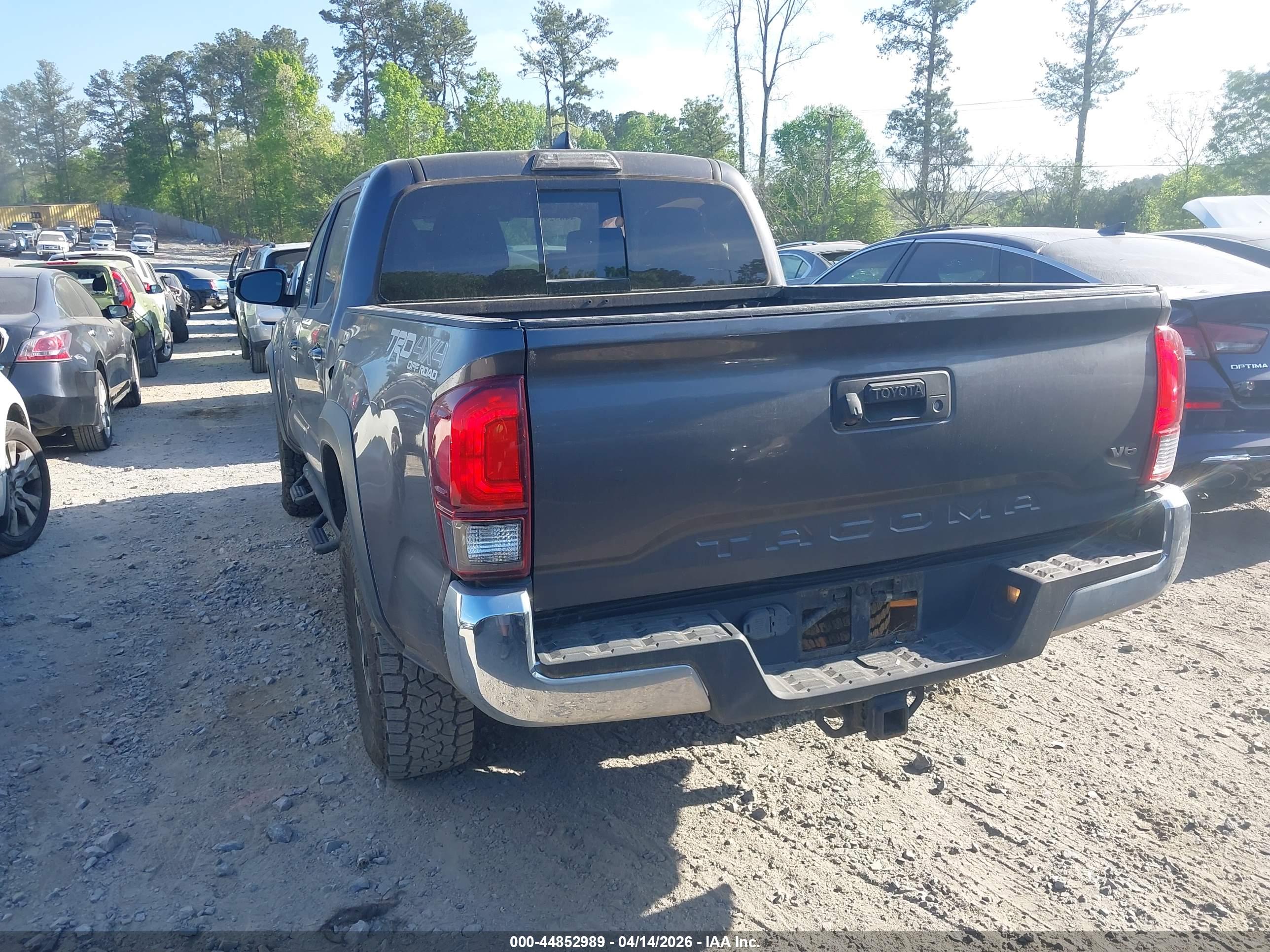 TOYOTA TACOMA image 3