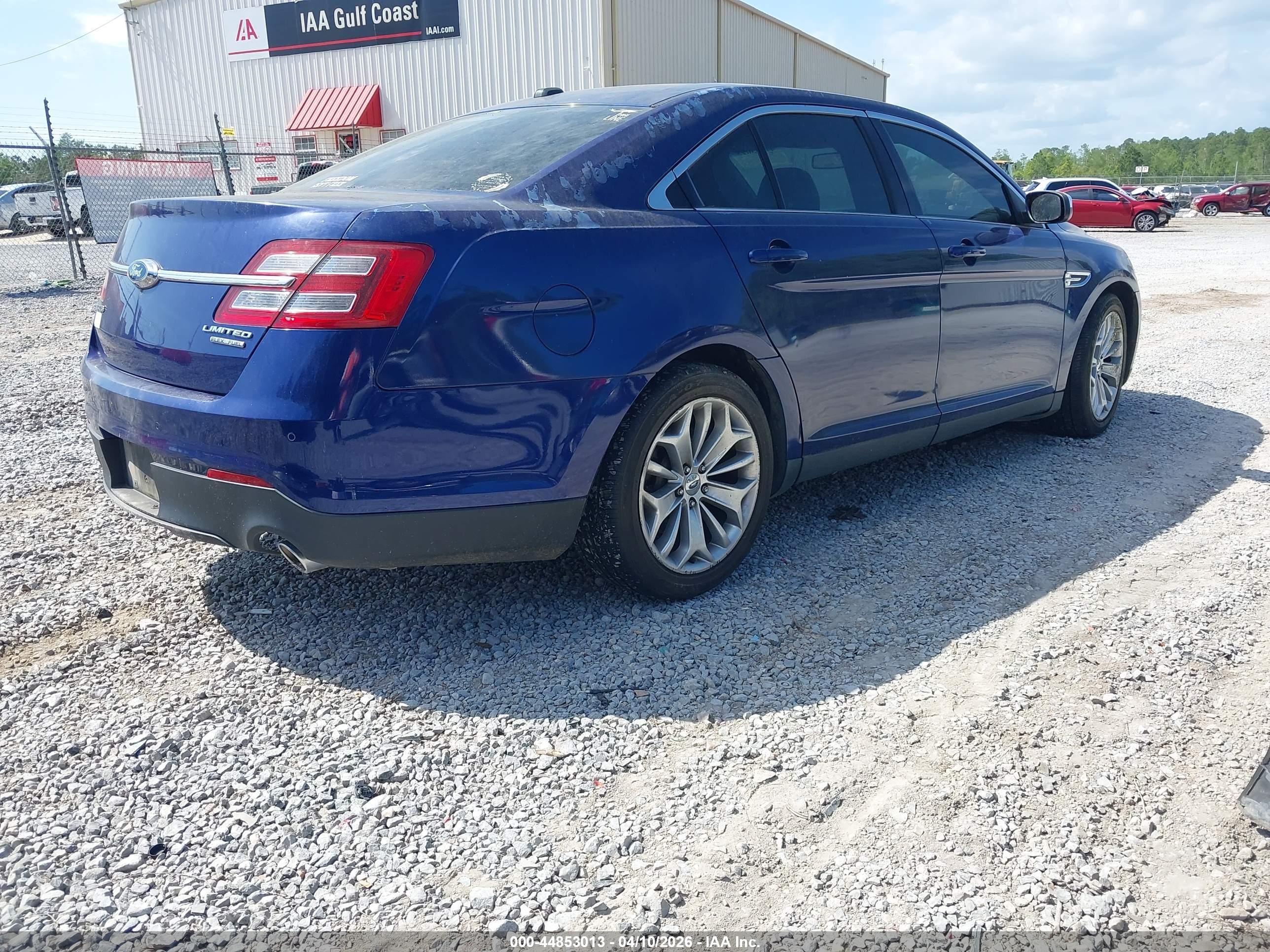 FORD TAURUS image 4