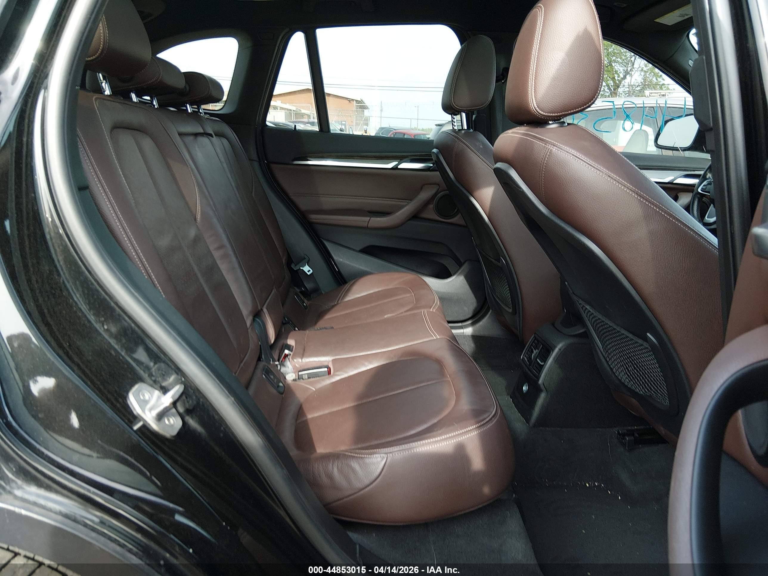BMW X1 image 8