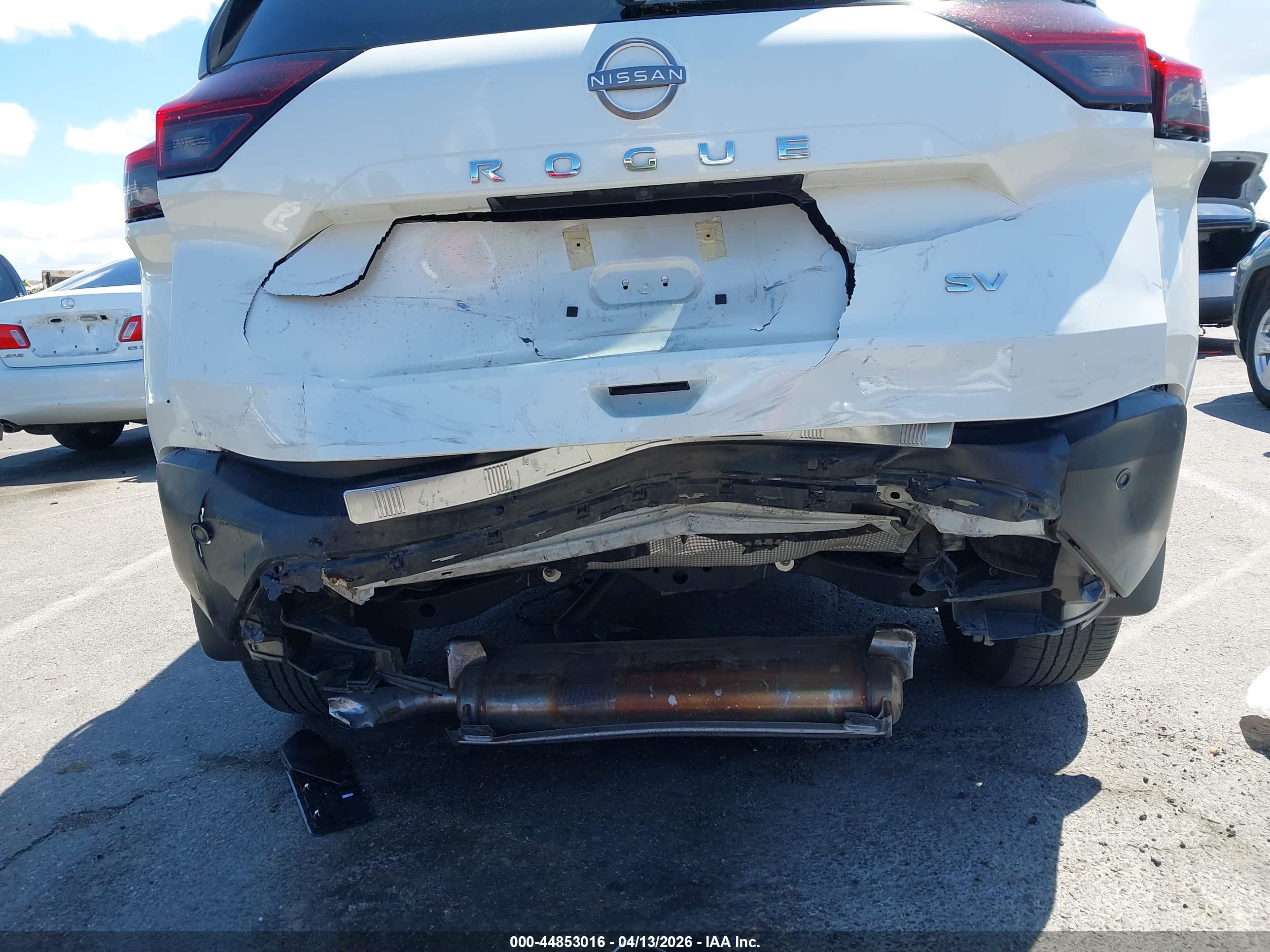 NISSAN ROGUE image 6
