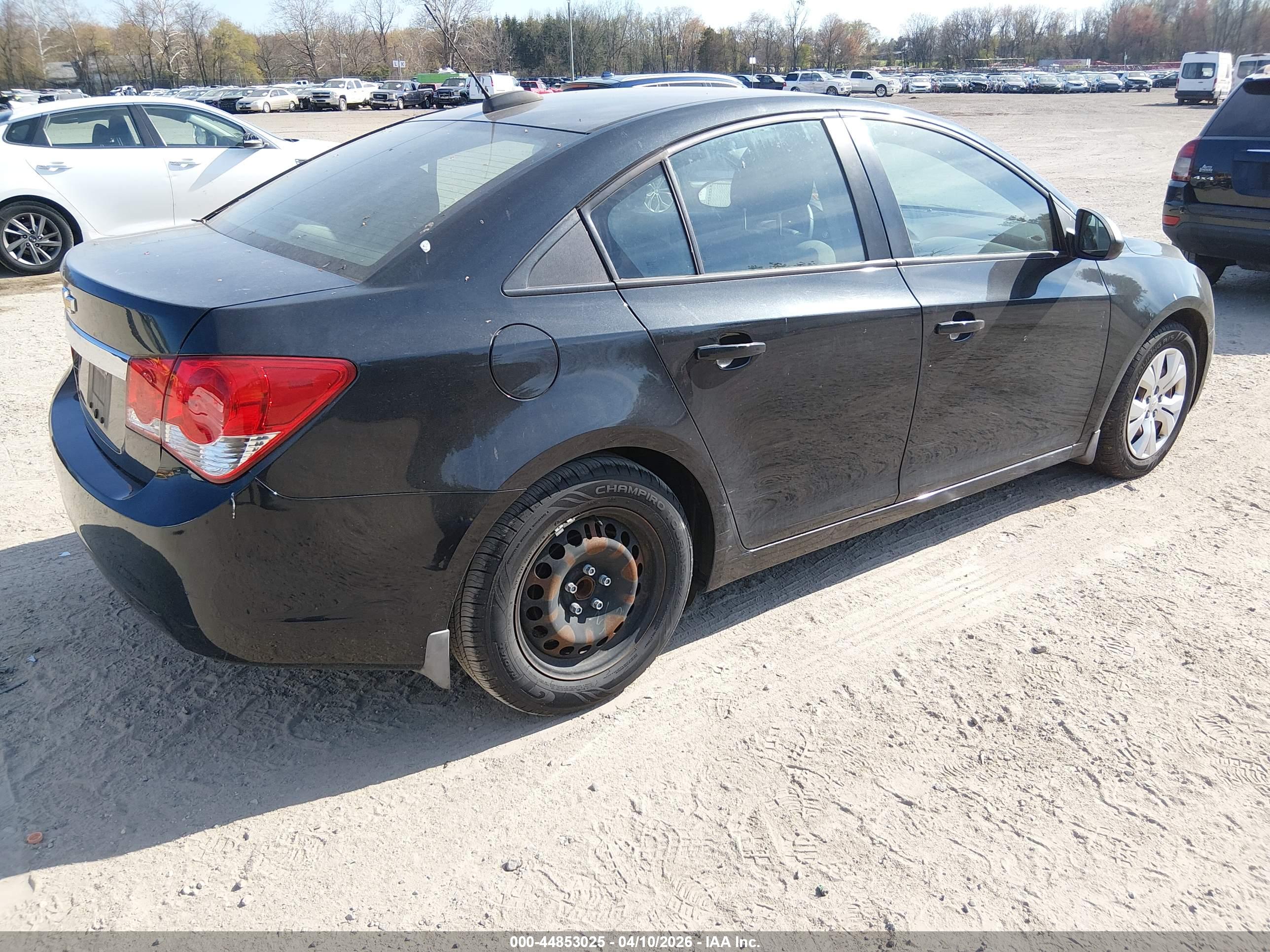 CHEVROLET CRUZE image 4