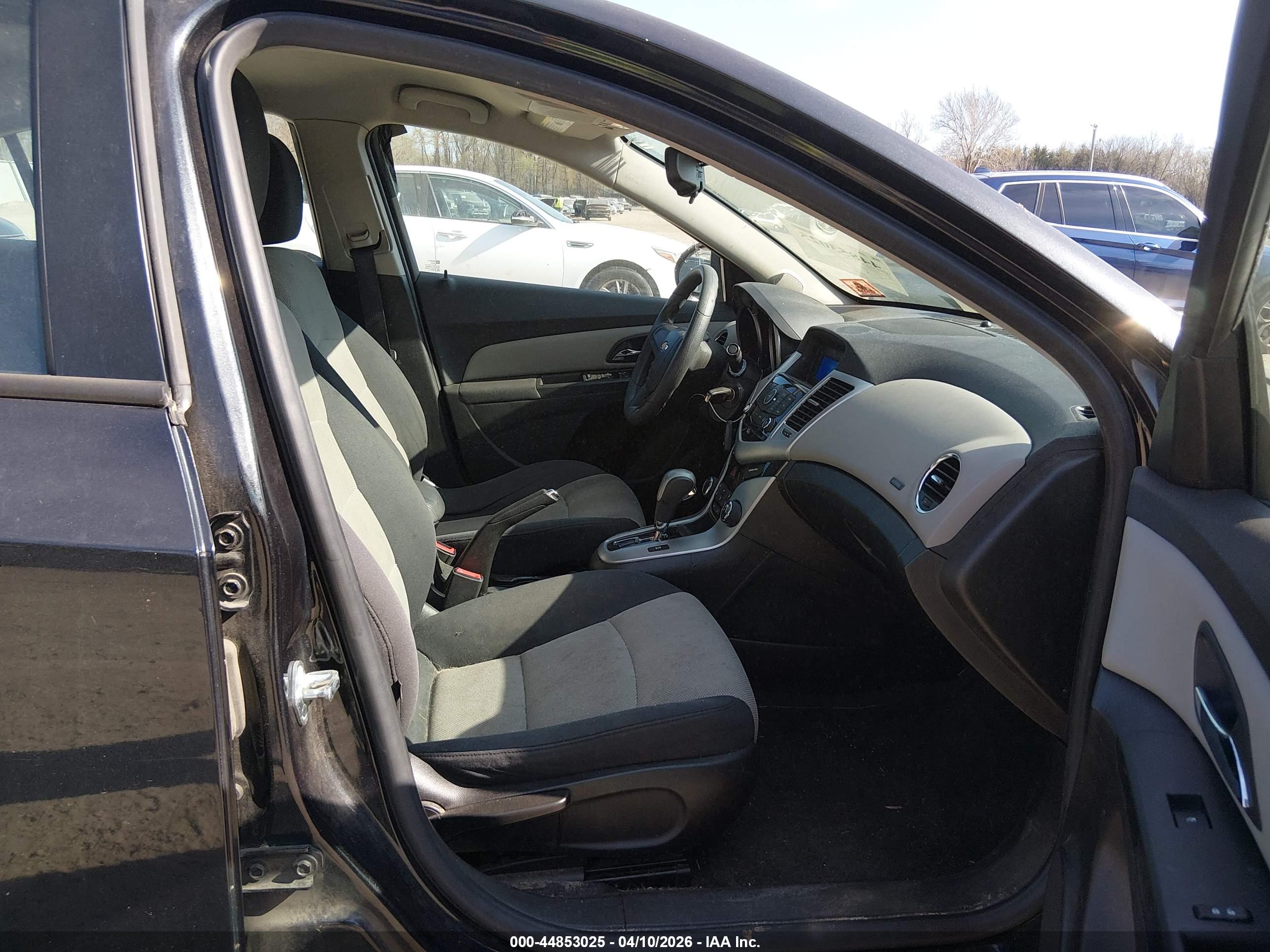 CHEVROLET CRUZE image 5
