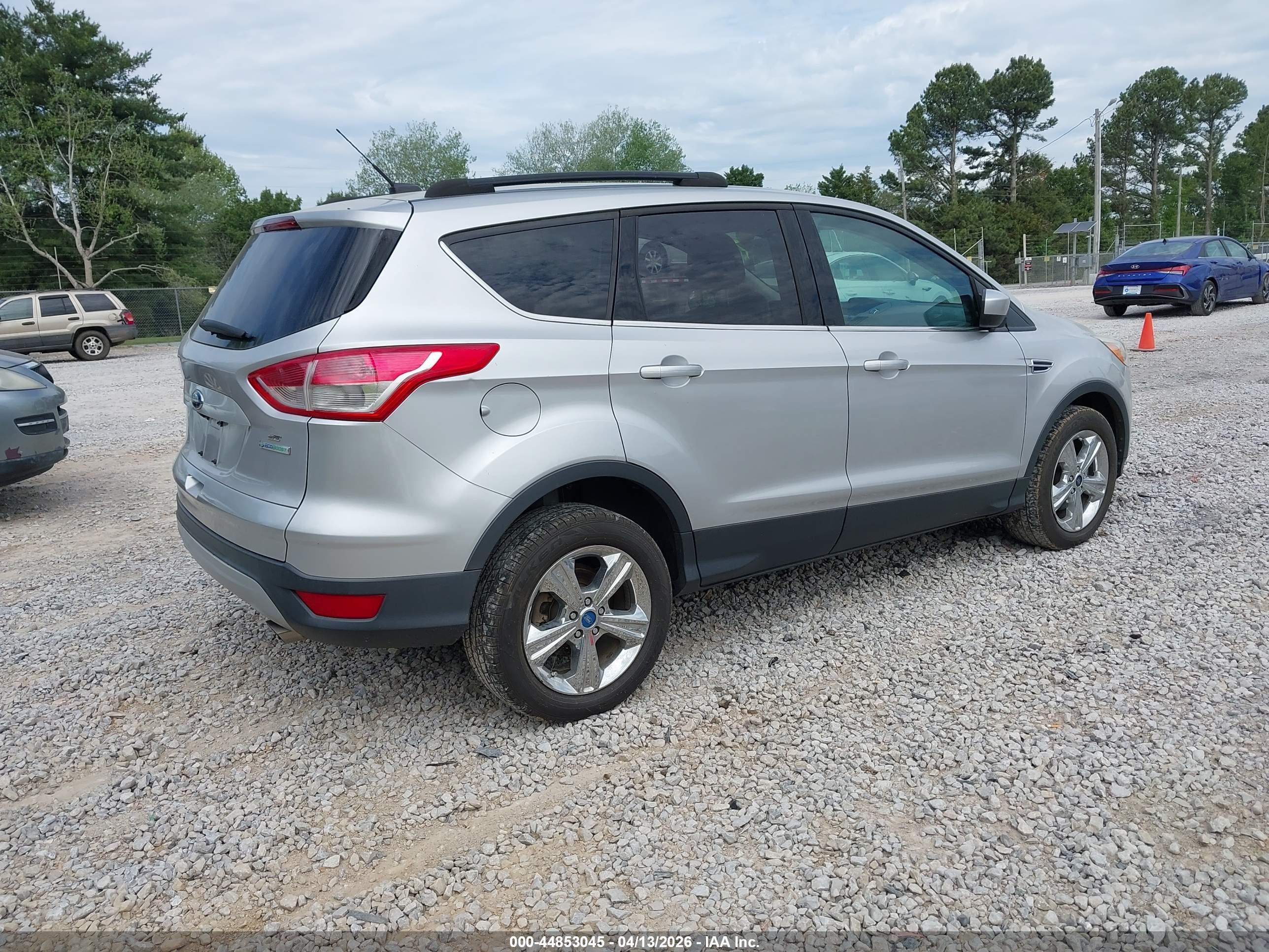 FORD ESCAPE image 4