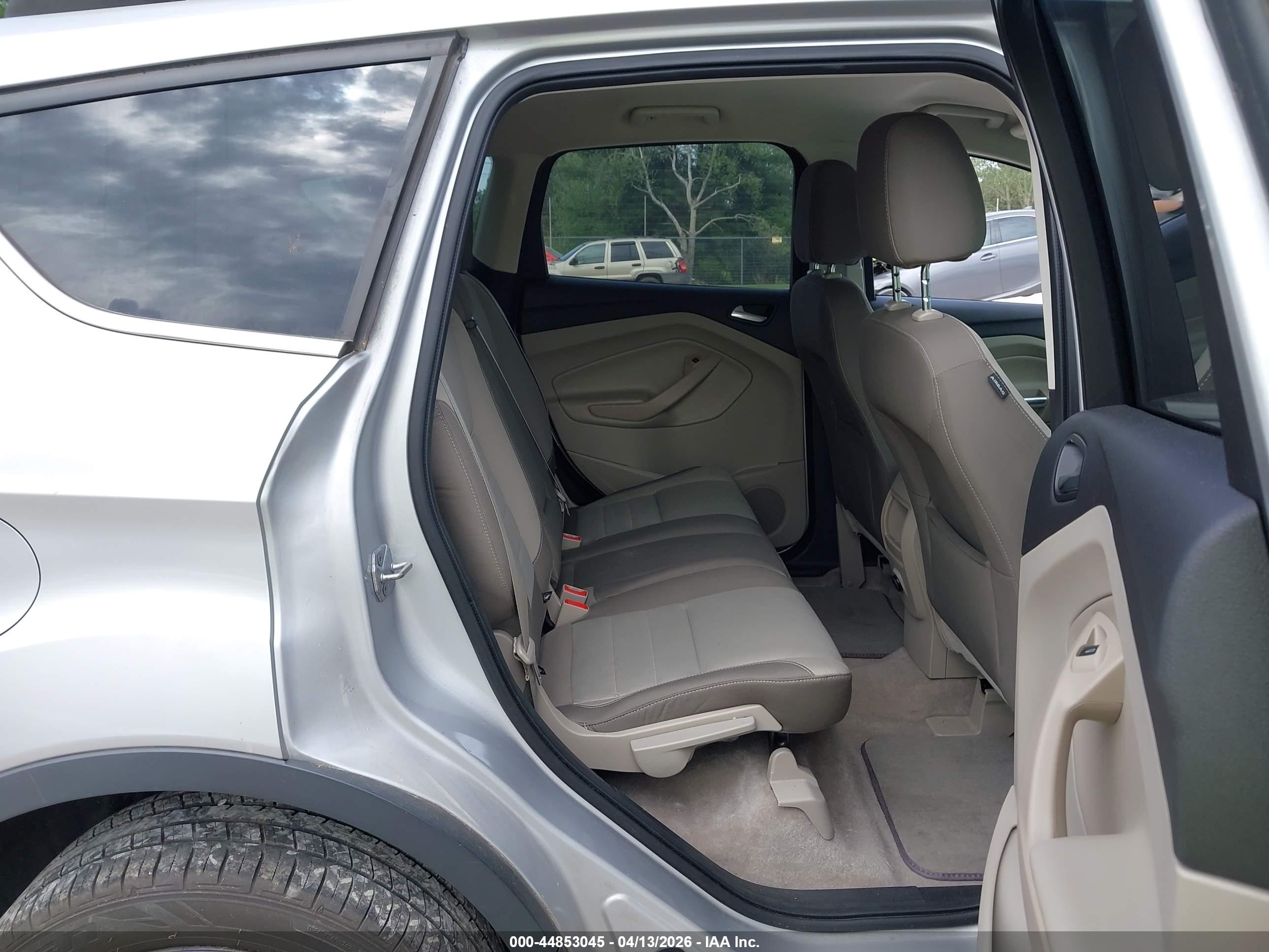 FORD ESCAPE image 8