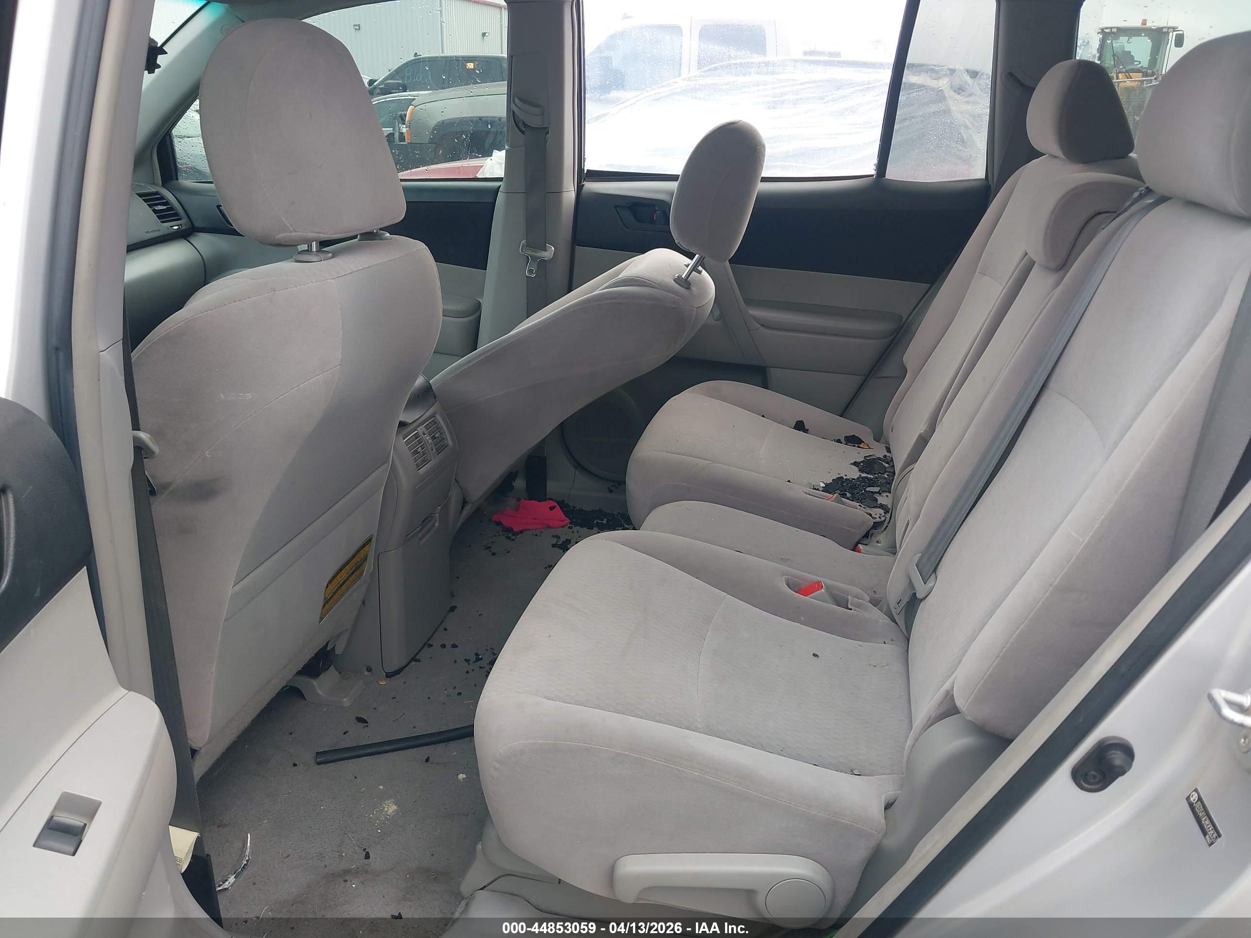 TOYOTA HIGHLANDER image 8