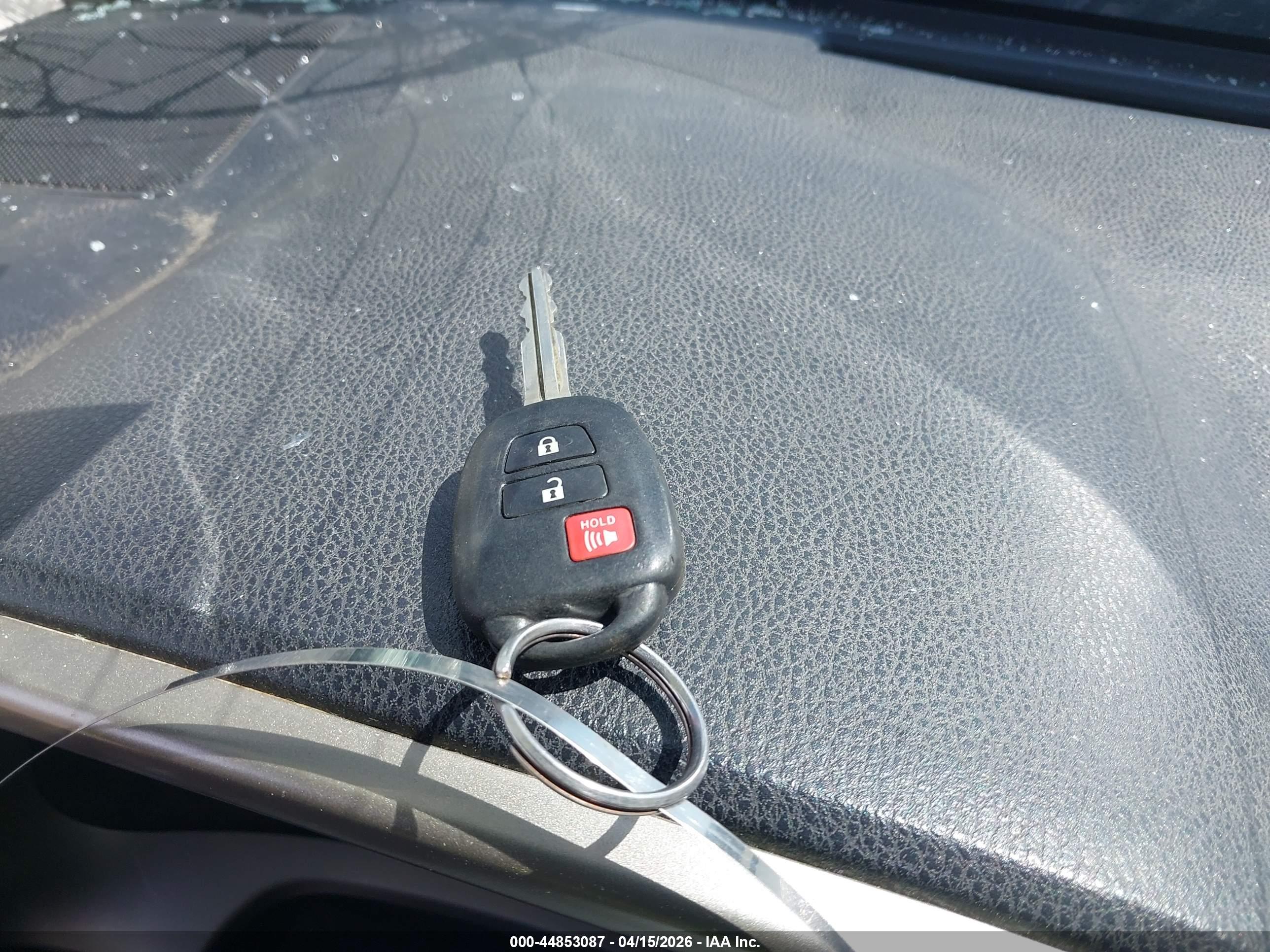 TOYOTA RAV4 image 11