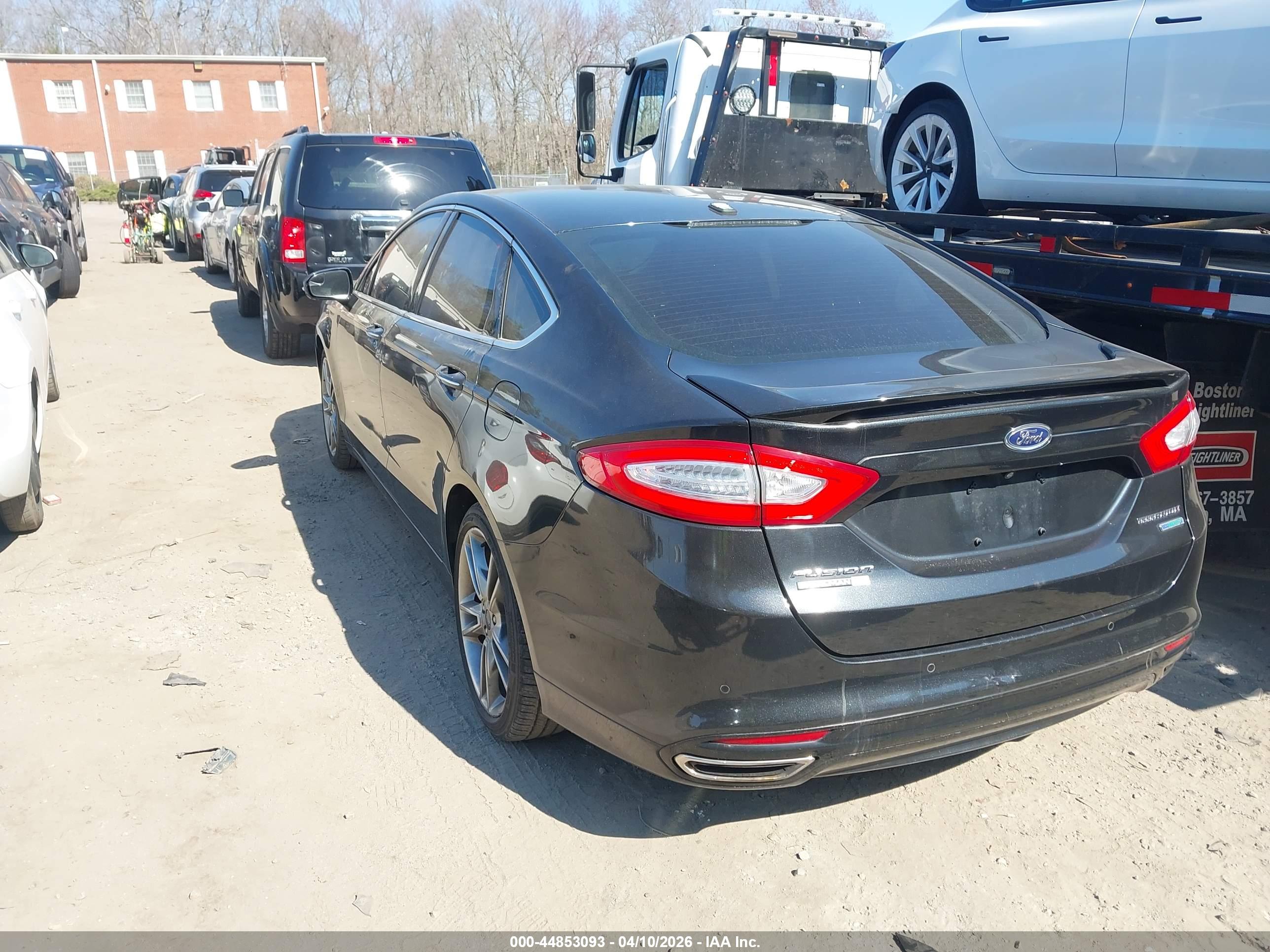 FORD FUSION image 3