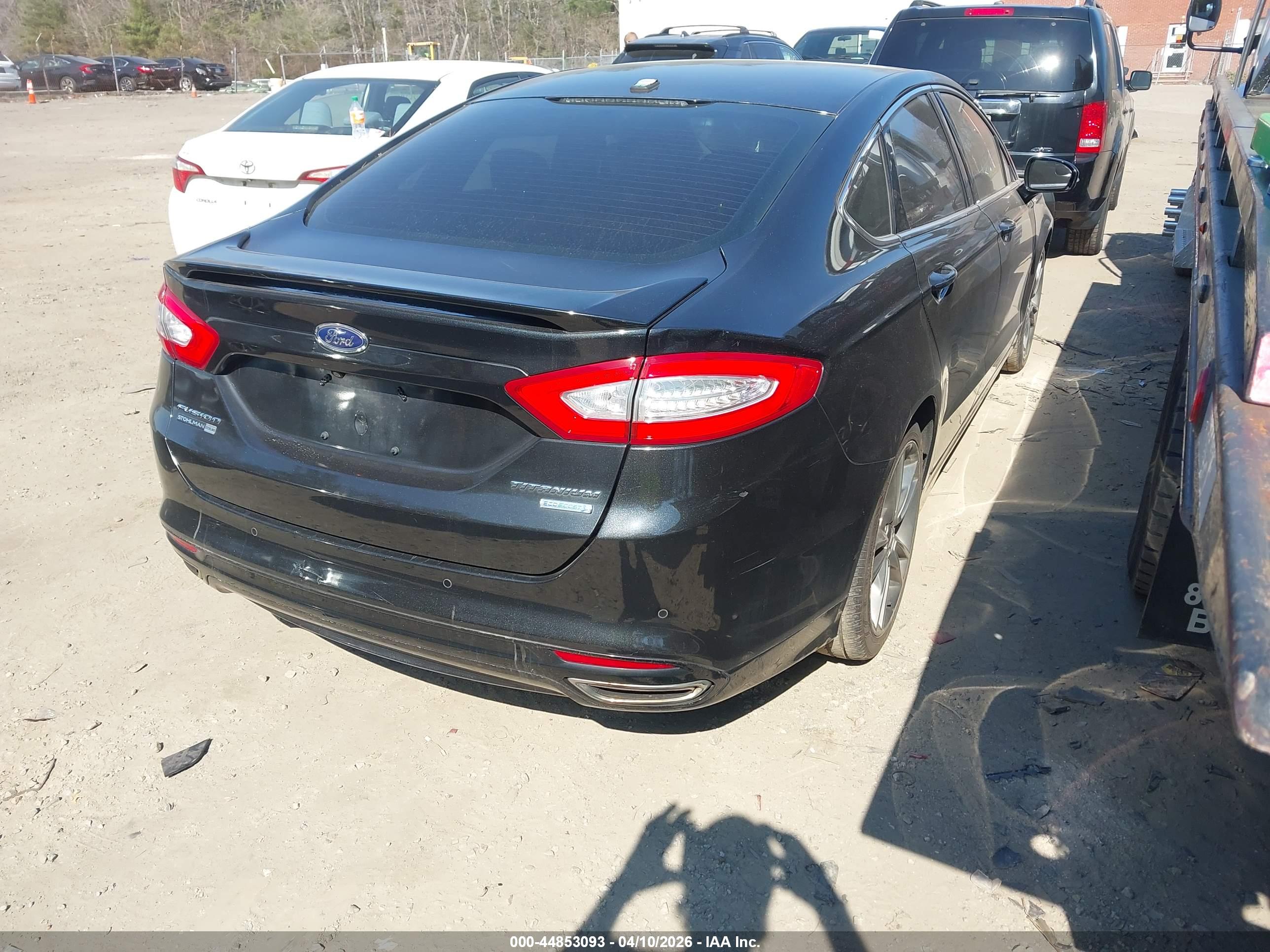 FORD FUSION image 4