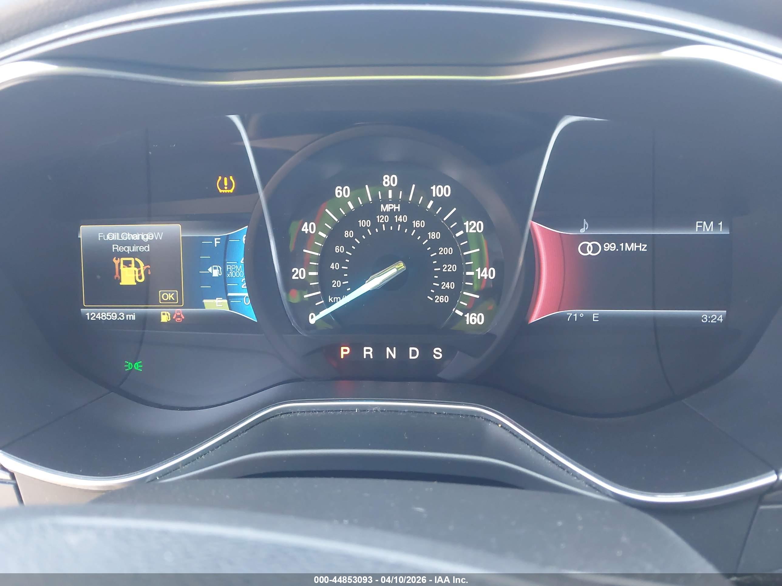 FORD FUSION image 7