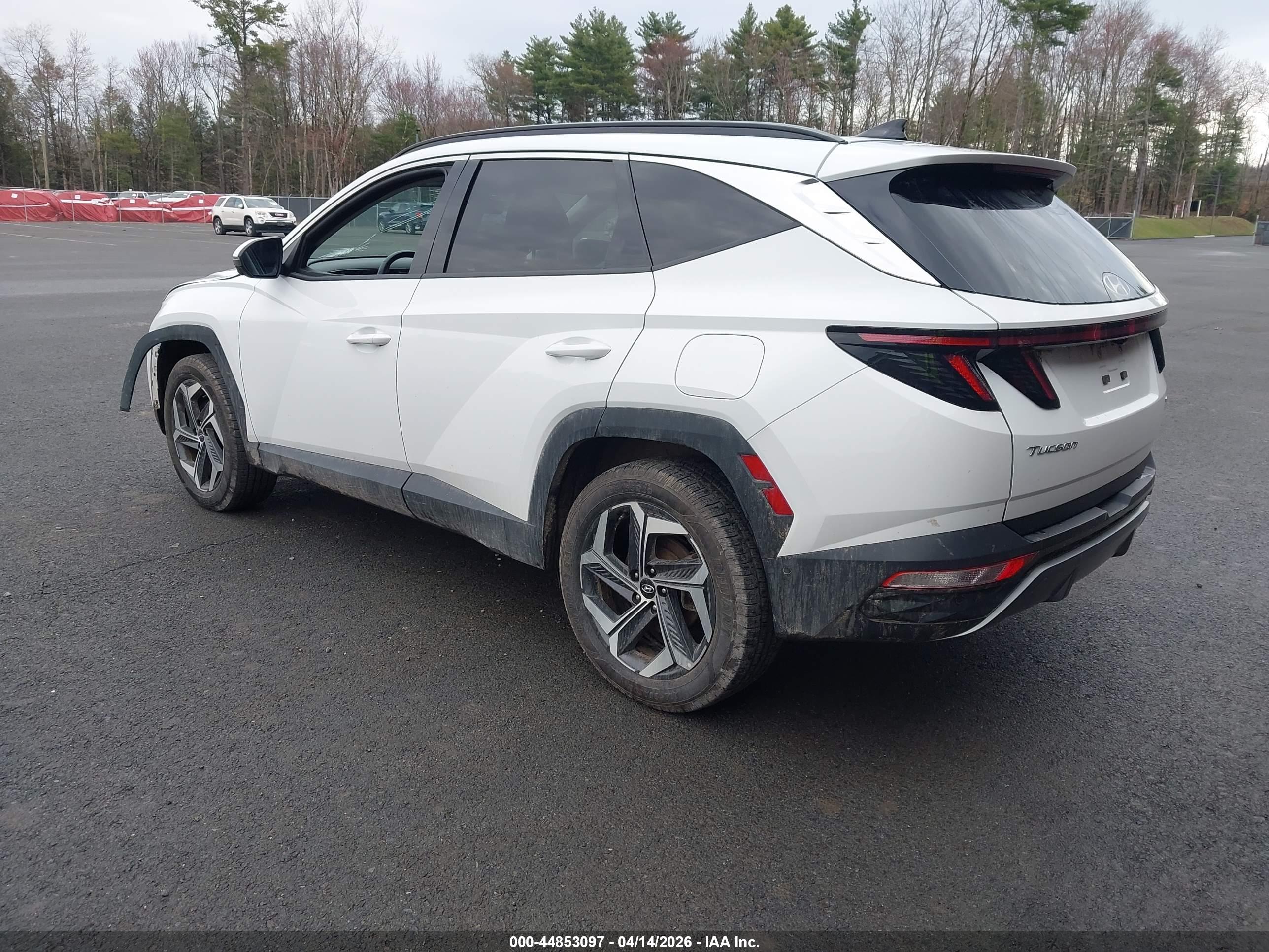 HYUNDAI TUCSON image 3