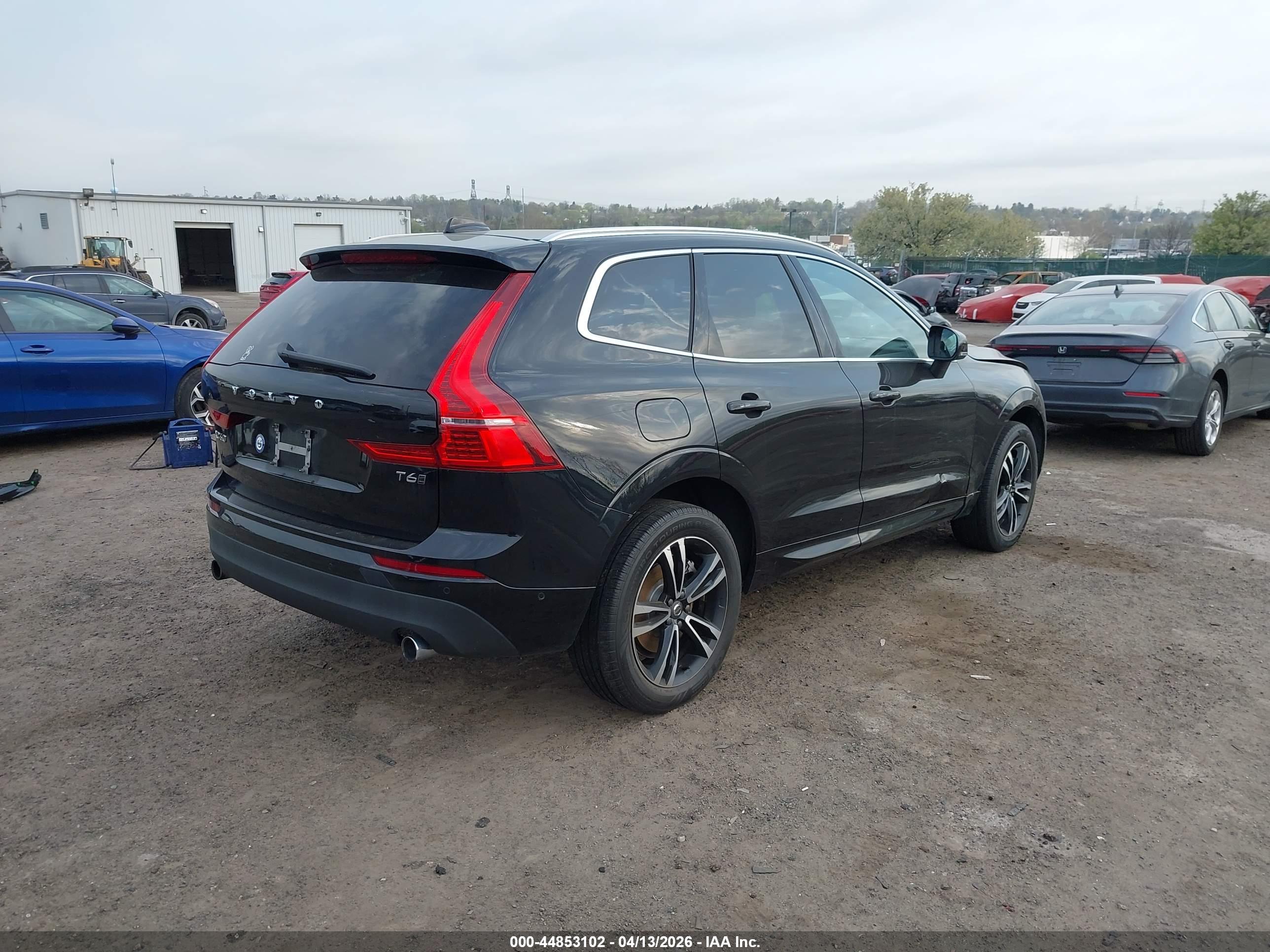VOLVO XC60 image 4