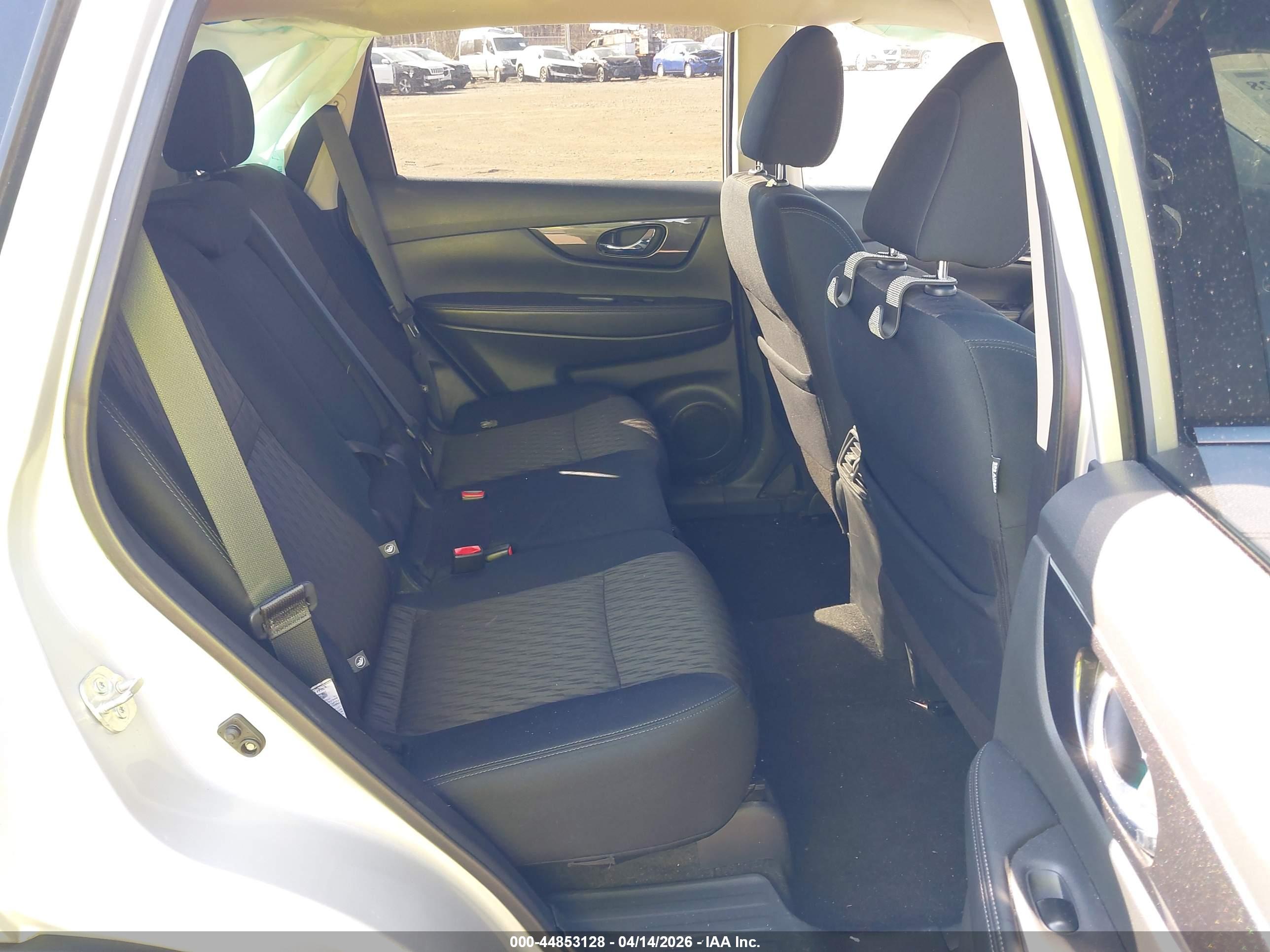 NISSAN ROGUE image 8