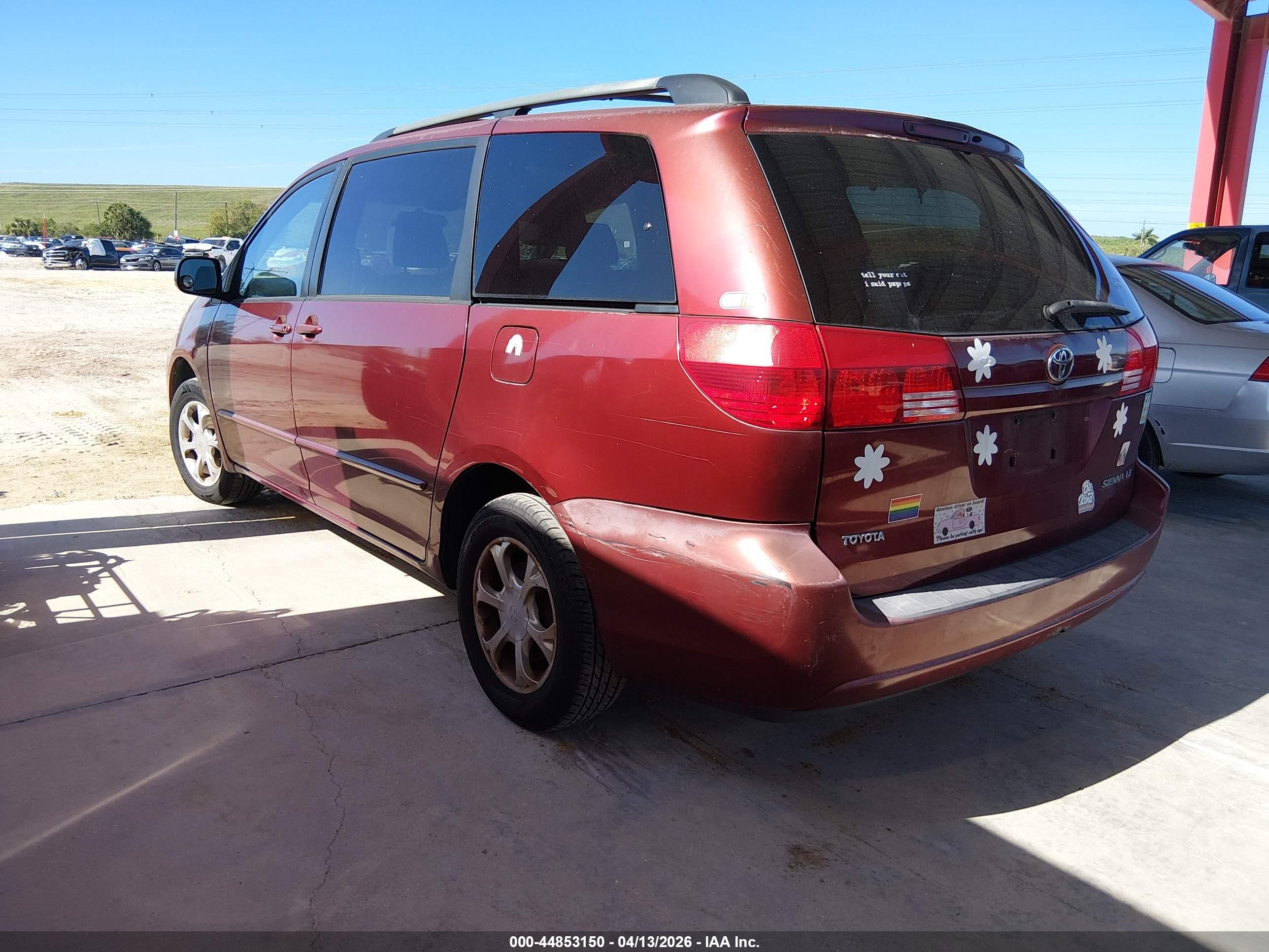 TOYOTA SIENNA image 3