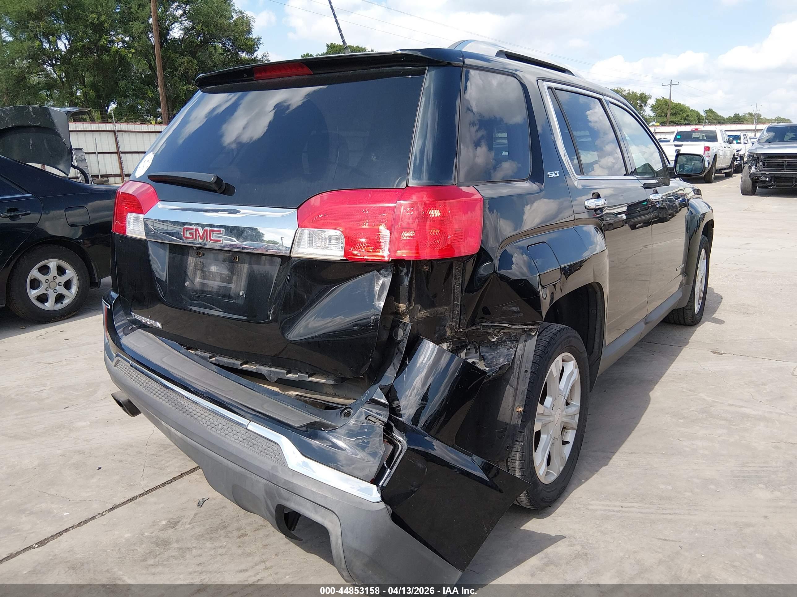 GMC TERRAIN image 4