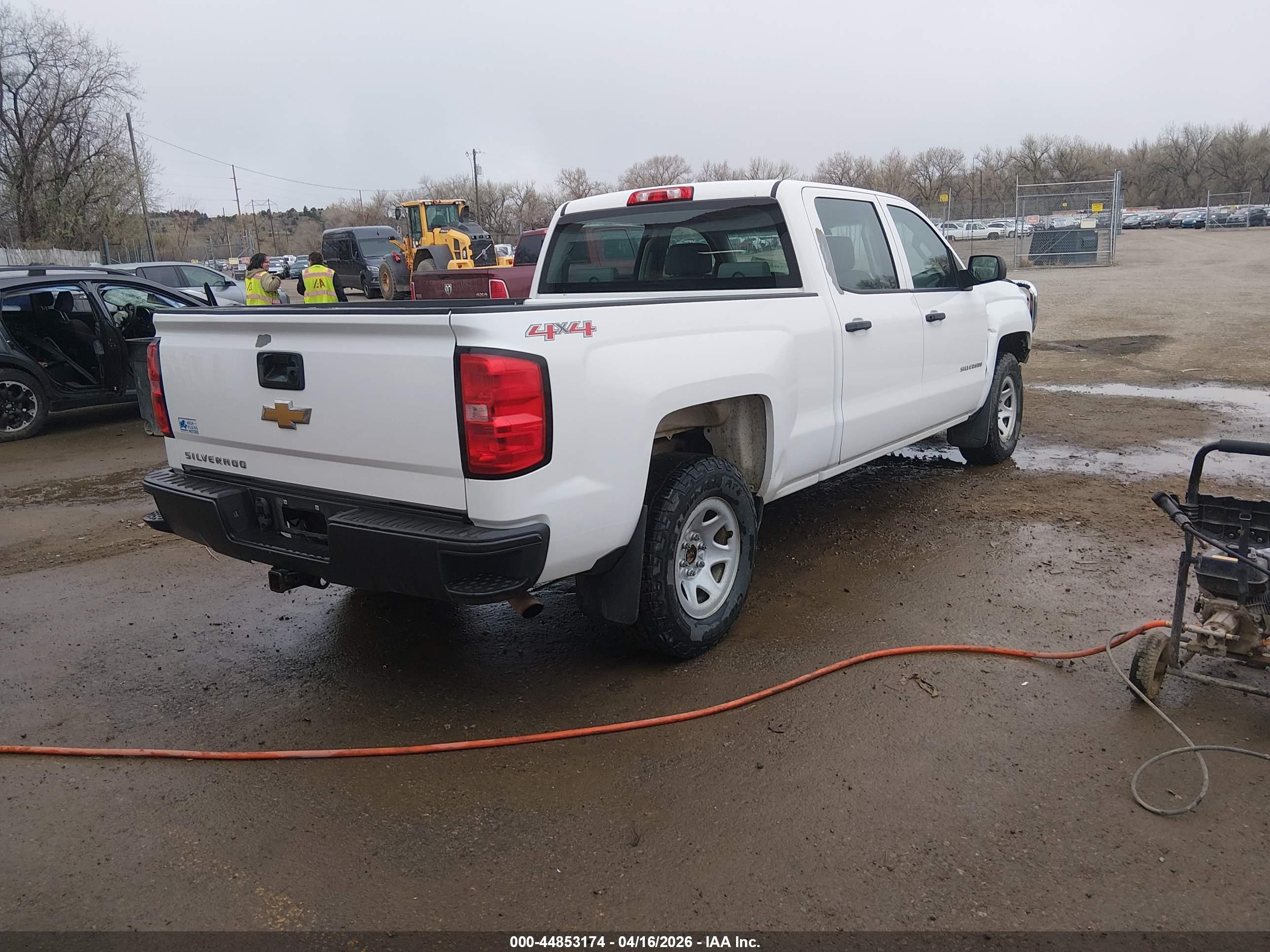 CHEVROLET SILVERADO image 4