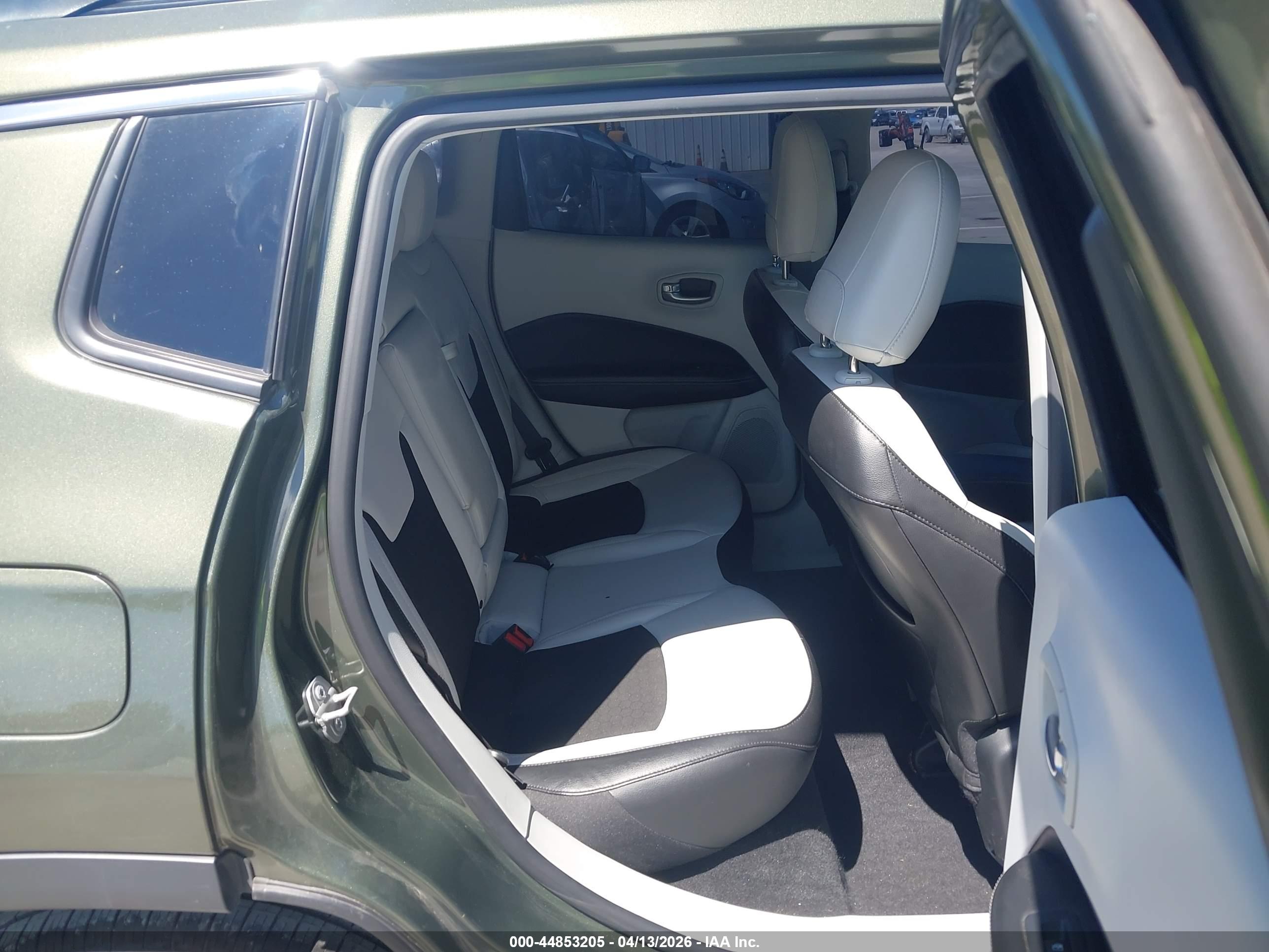 JEEP COMPASS image 8