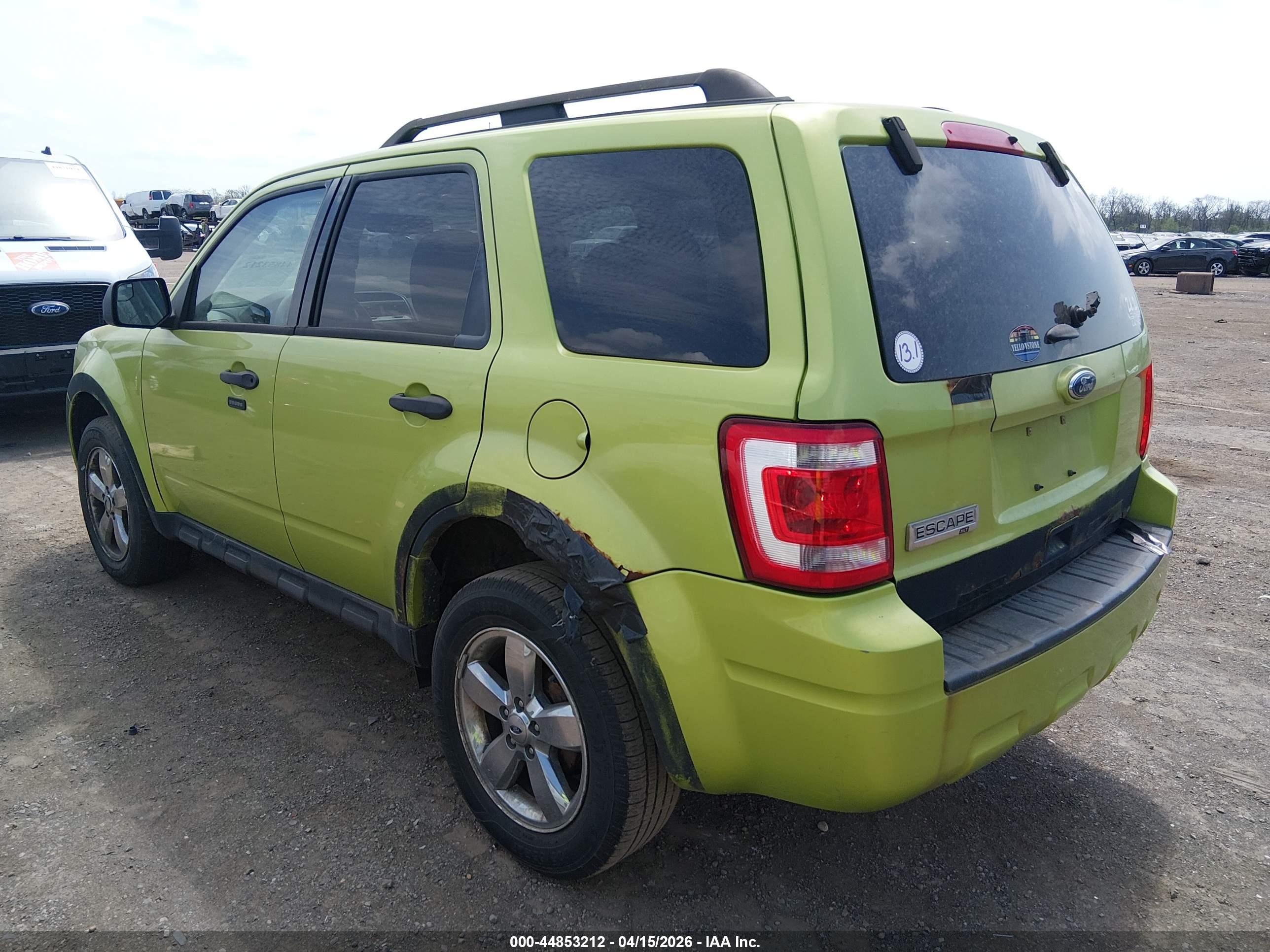 FORD ESCAPE image 3