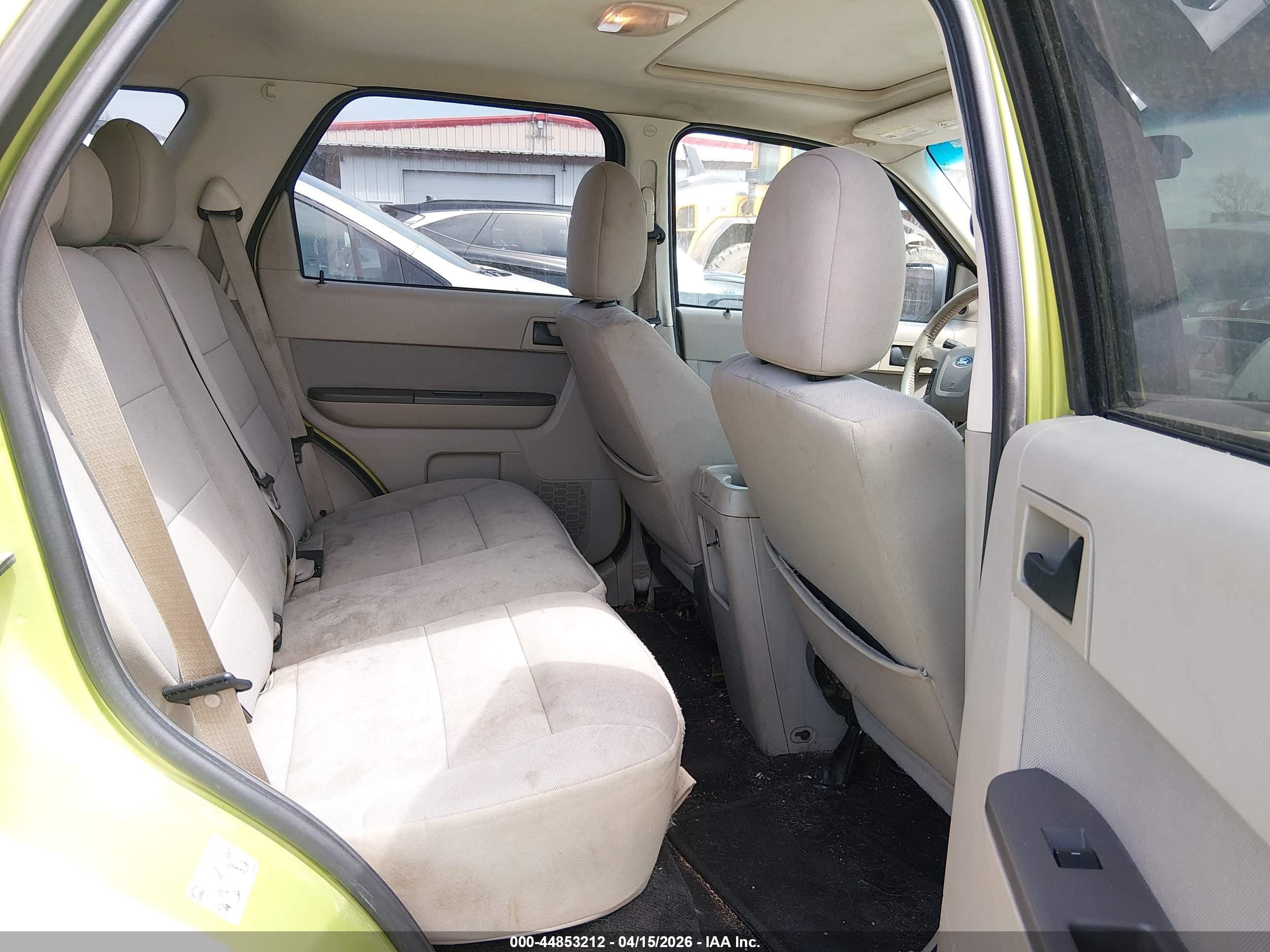FORD ESCAPE image 8