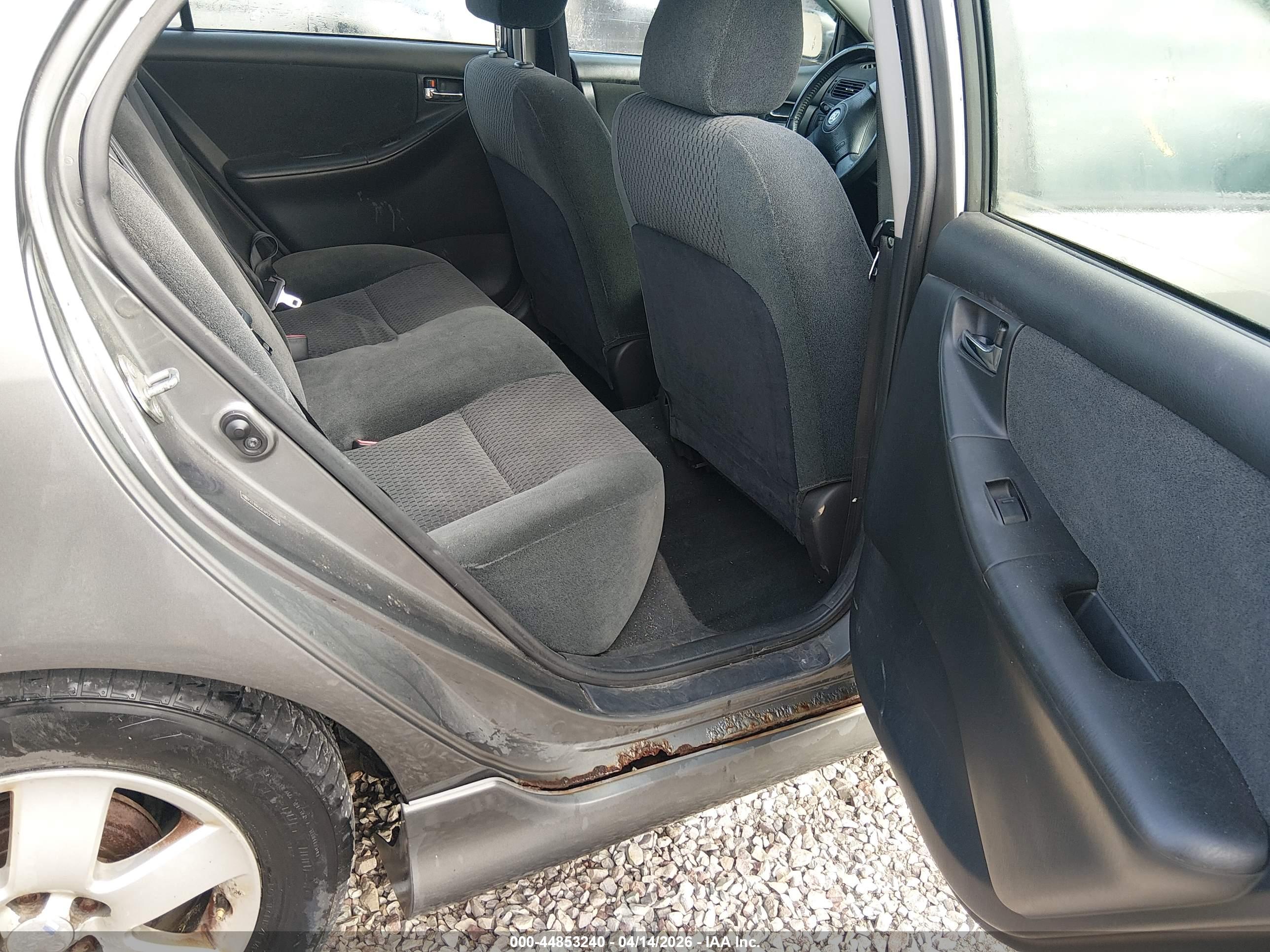 TOYOTA COROLLA image 8