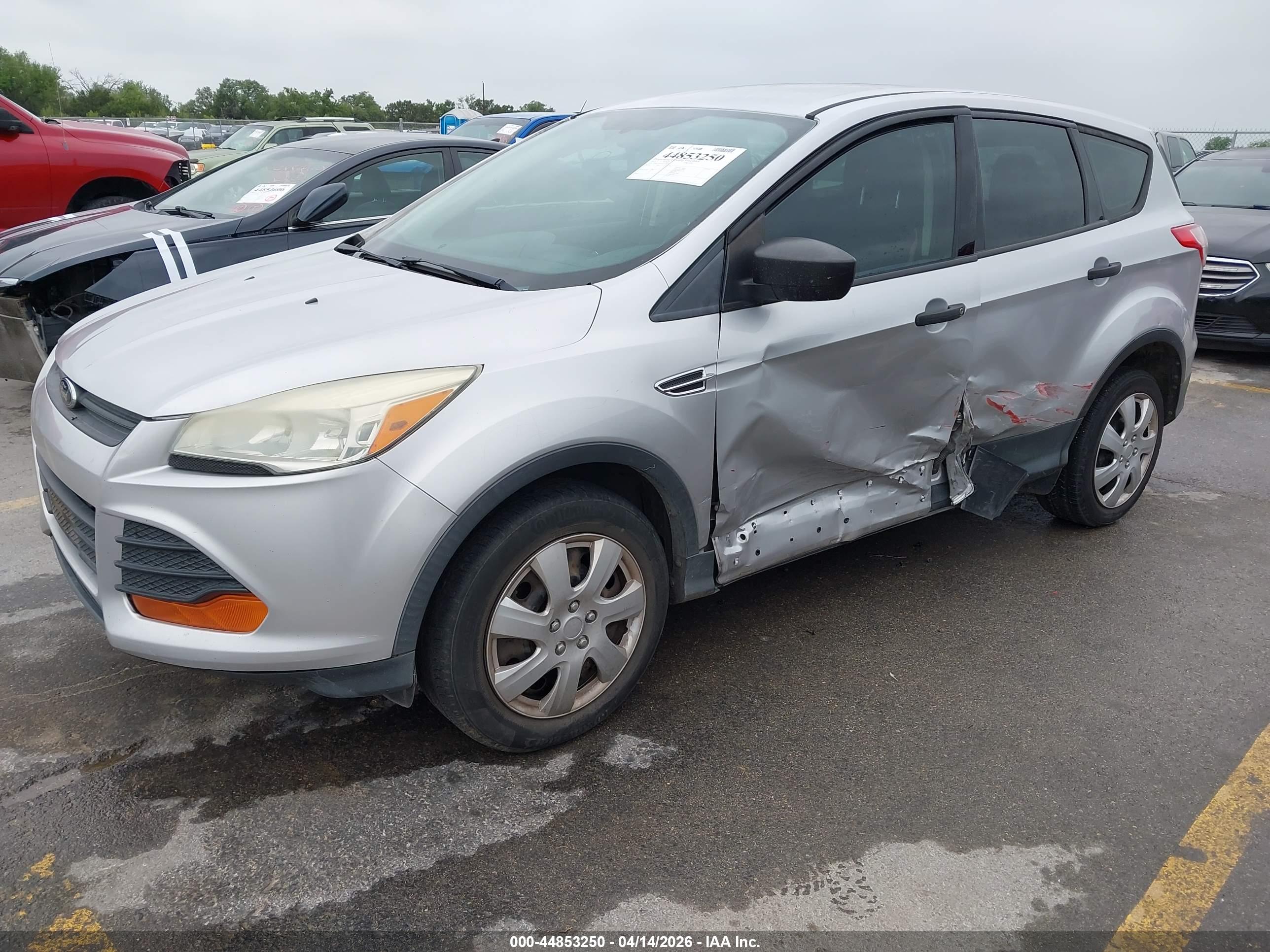 FORD ESCAPE image 2