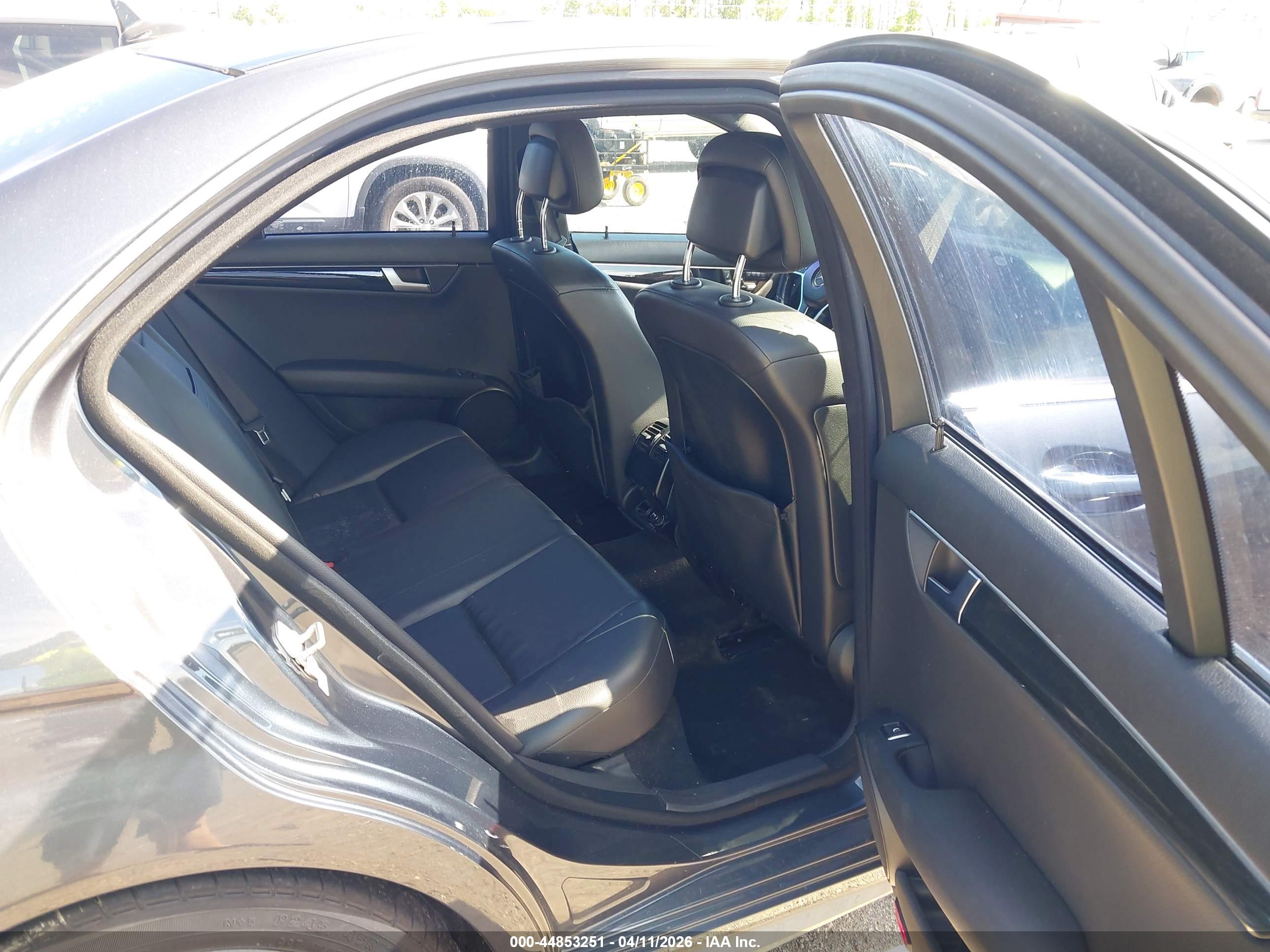 MERCEDES-BENZ C image 8