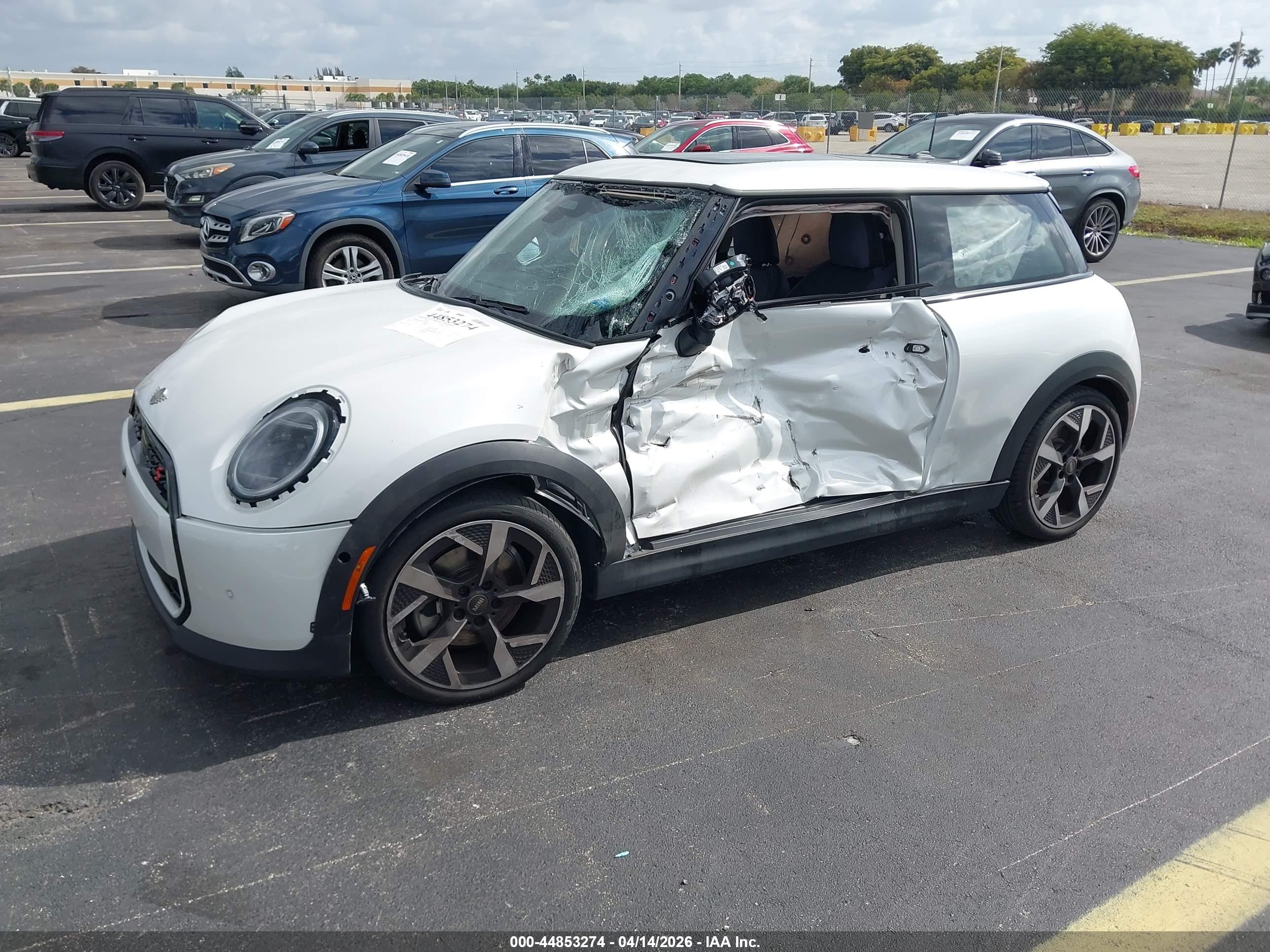 MINI HARDTOP image 2