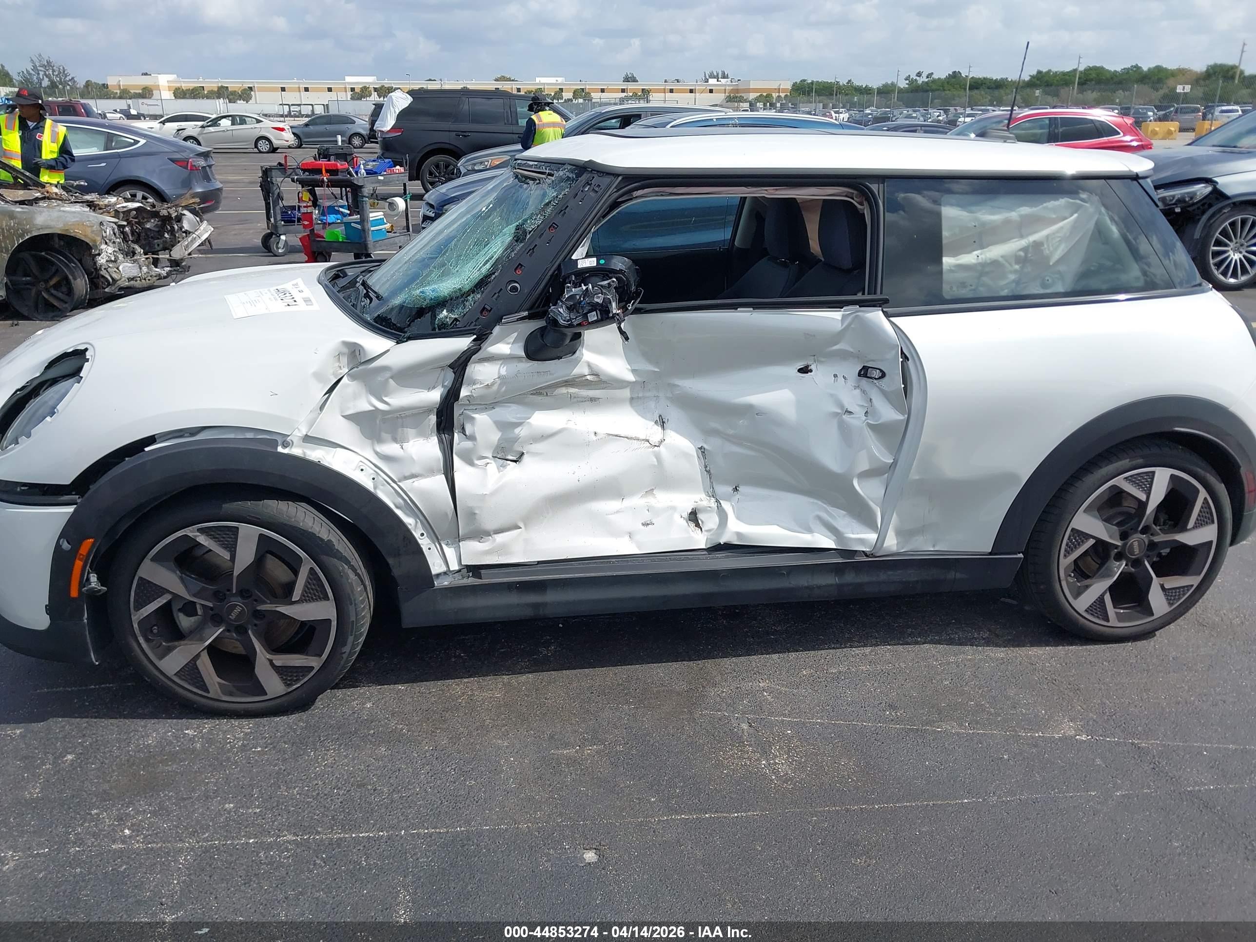 MINI HARDTOP image 6