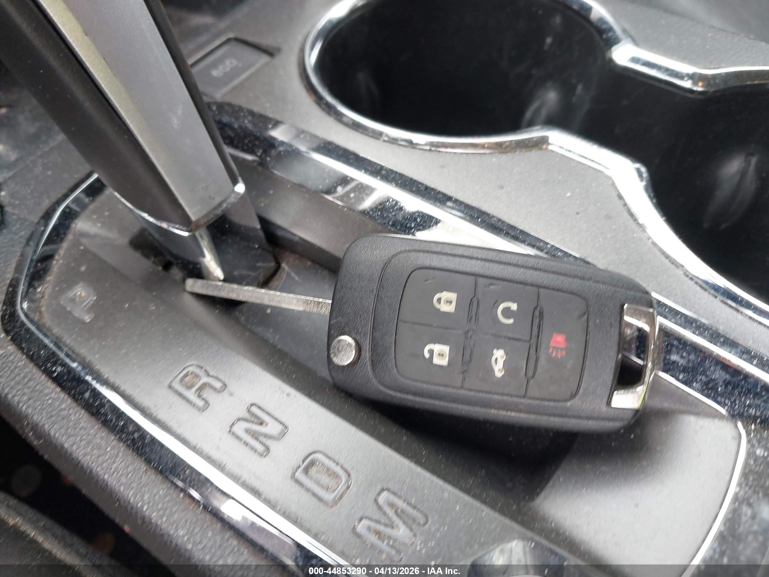 GMC TERRAIN image 11