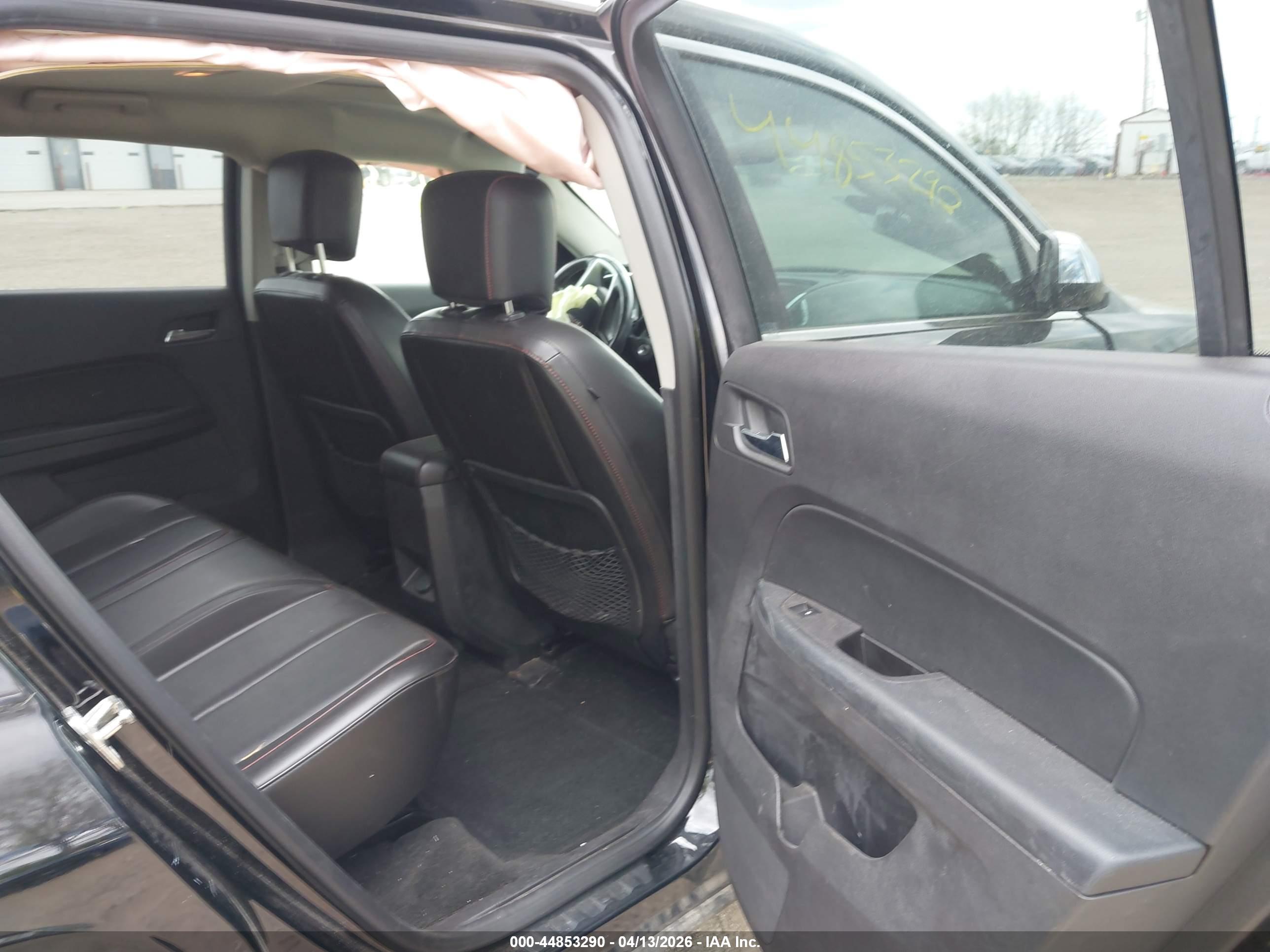 GMC TERRAIN image 8