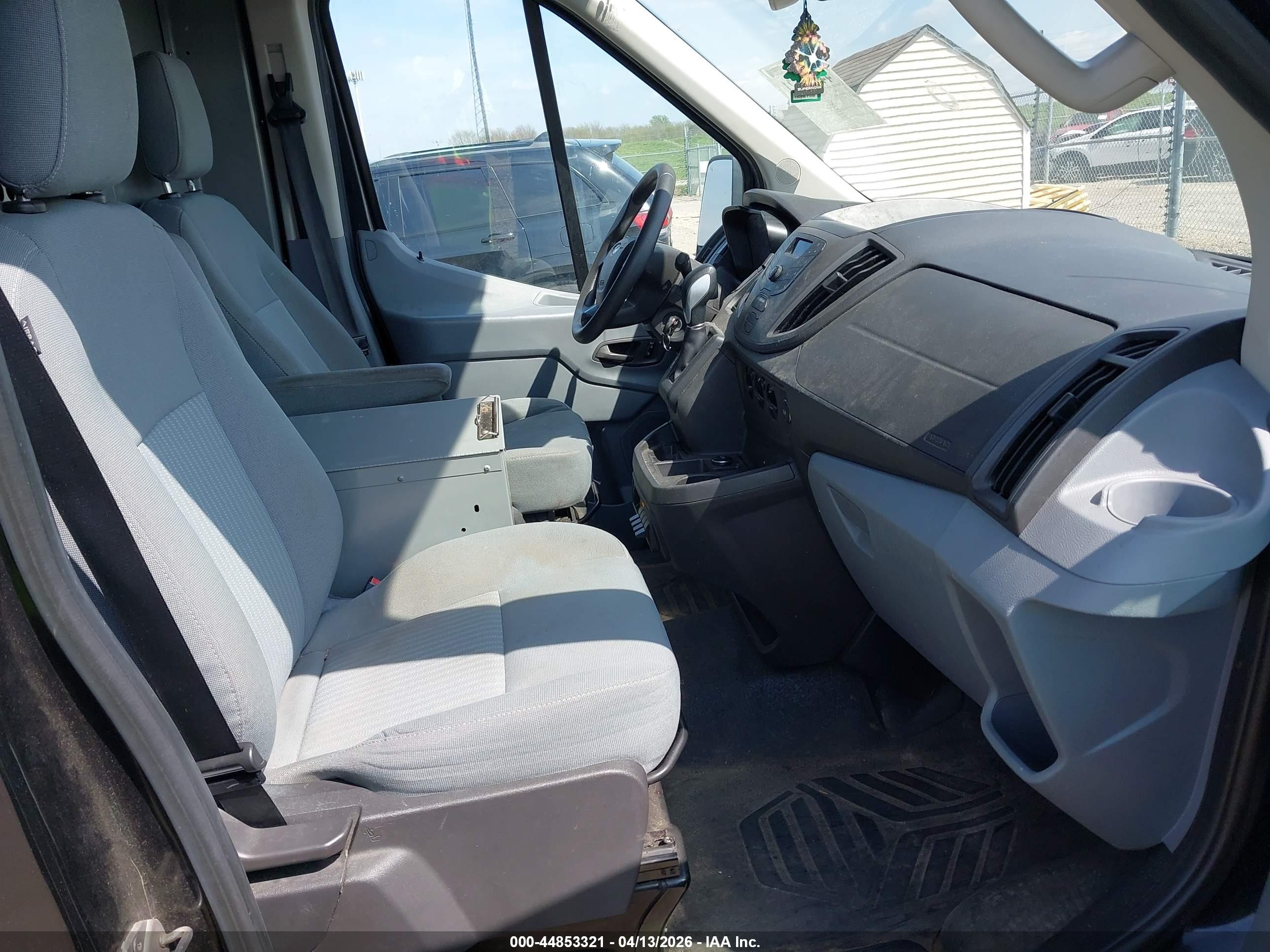 FORD TRANSIT-250 image 5
