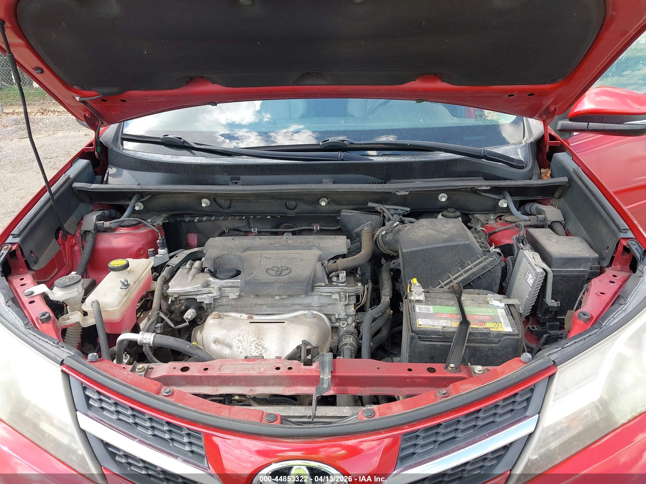TOYOTA RAV4 image 10