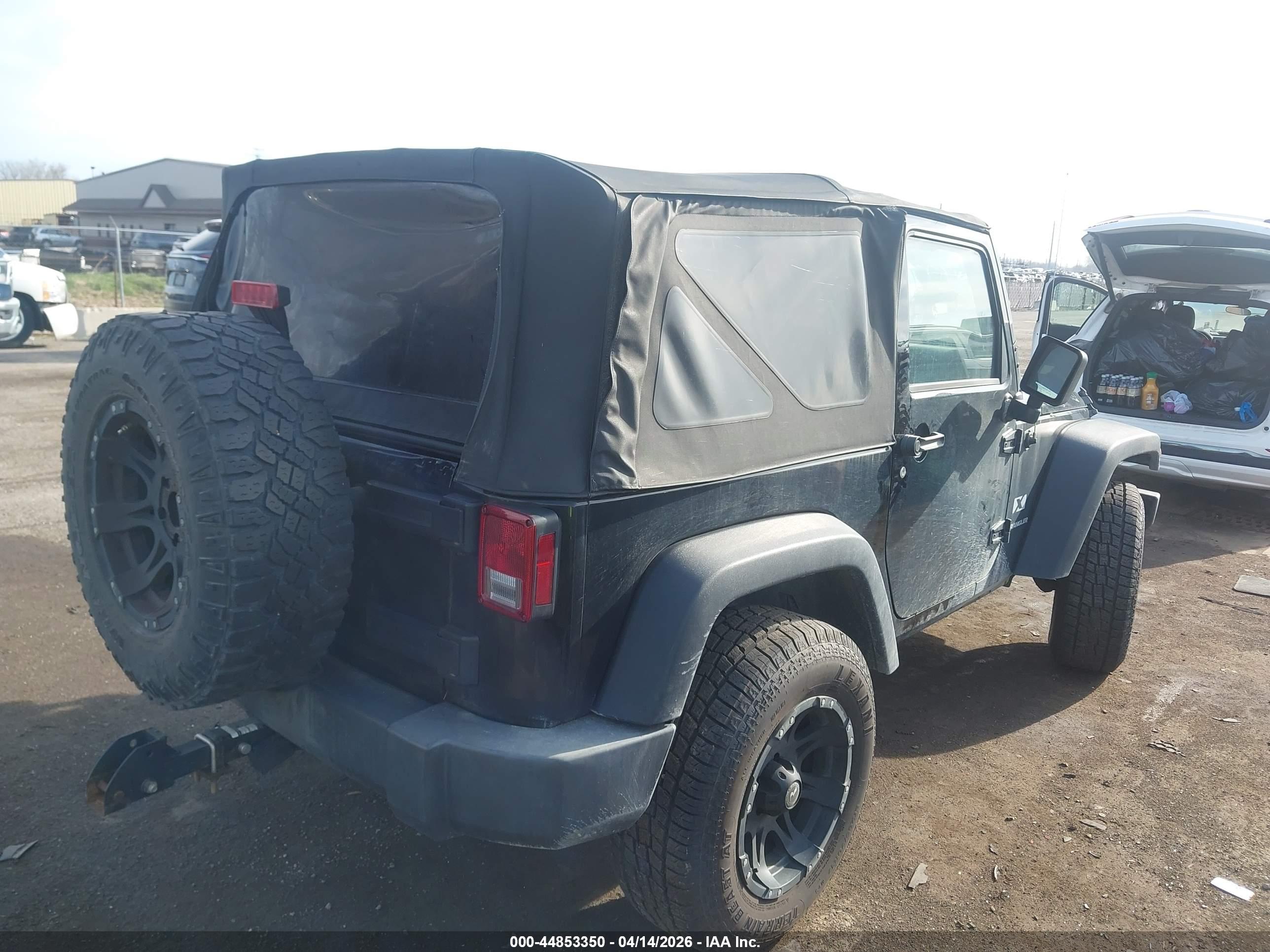 JEEP WRANGLER image 4