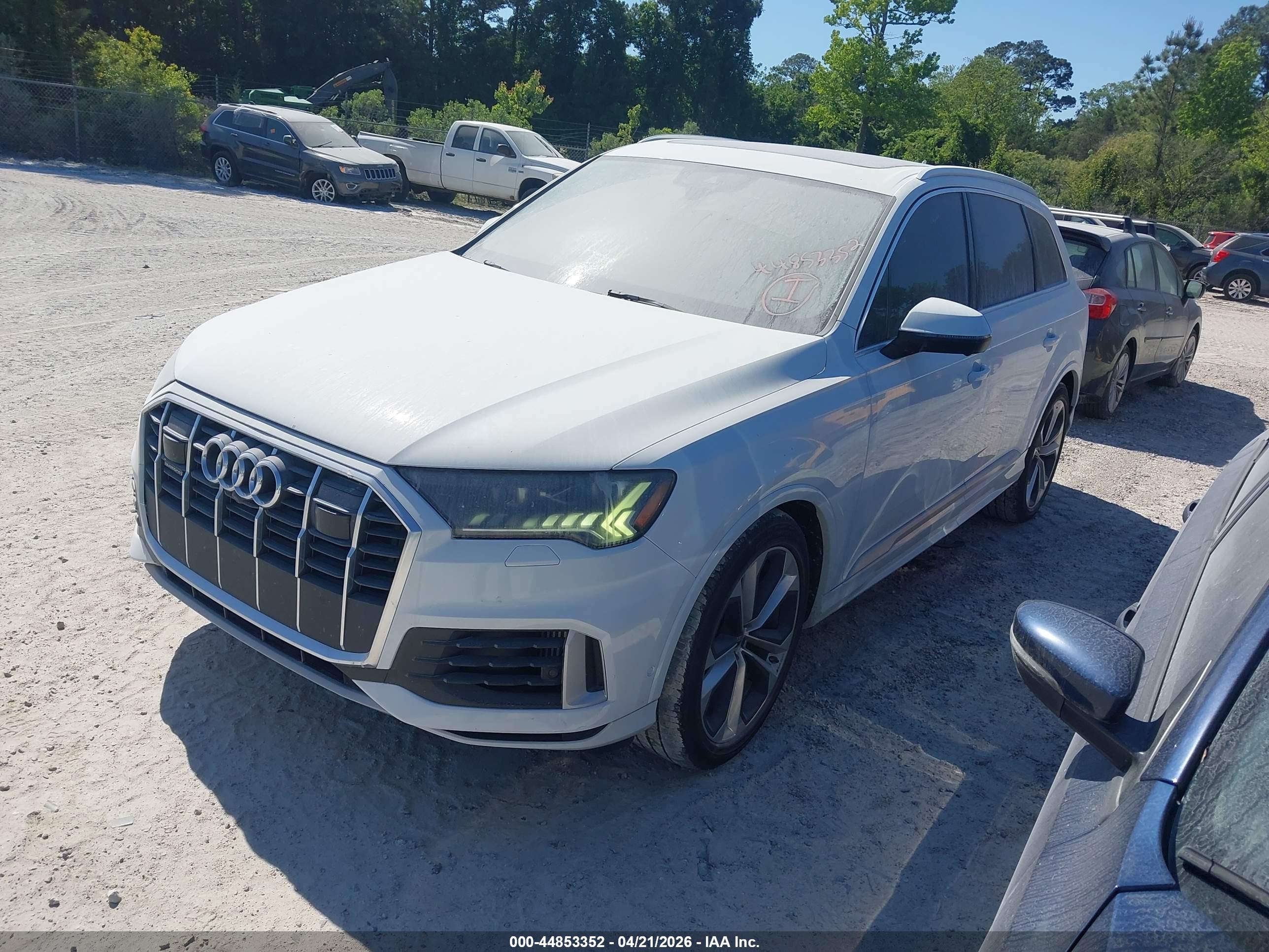 AUDI Q7 image 2