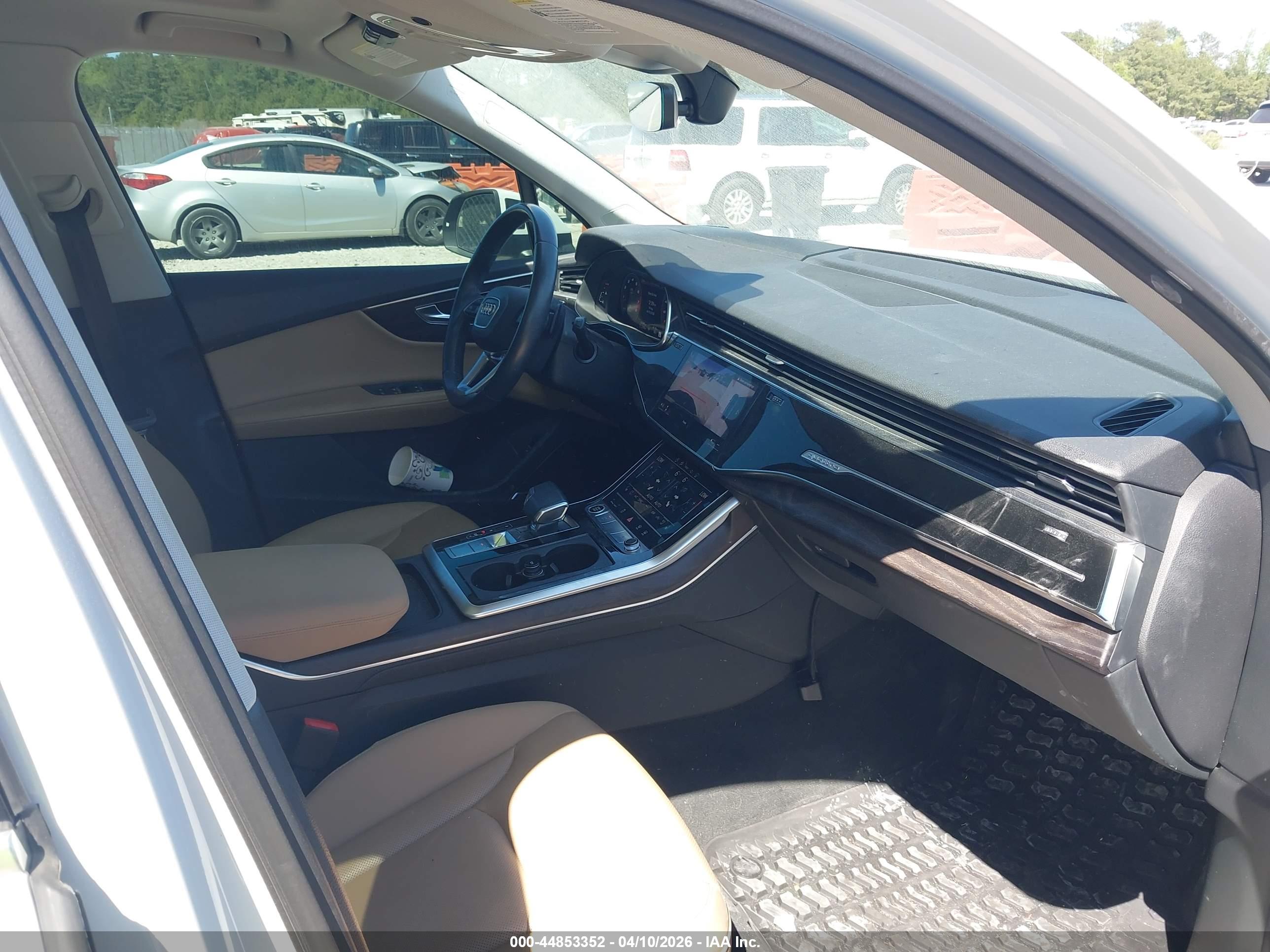 AUDI Q7 image 5