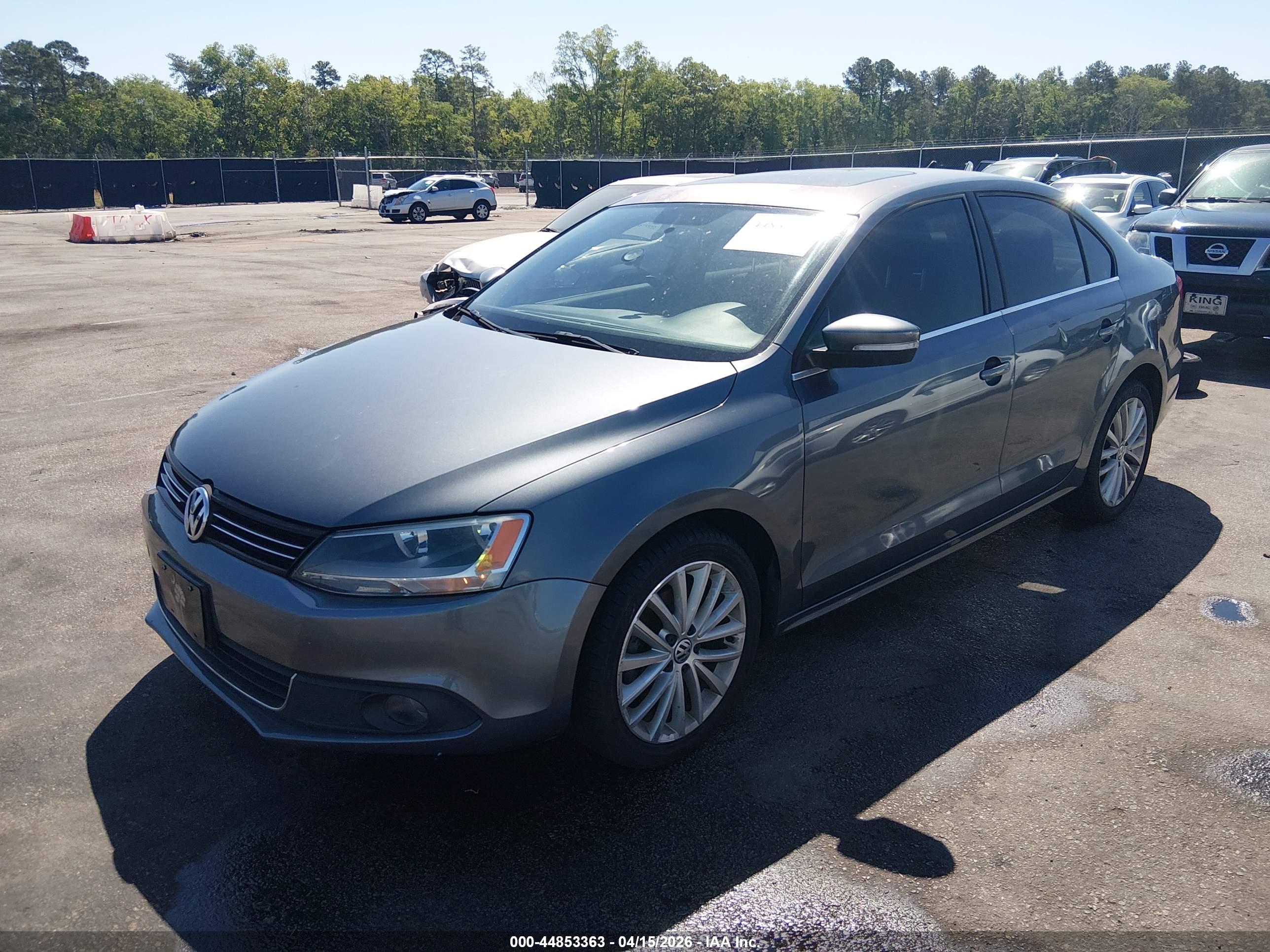 VOLKSWAGEN JETTA image 2