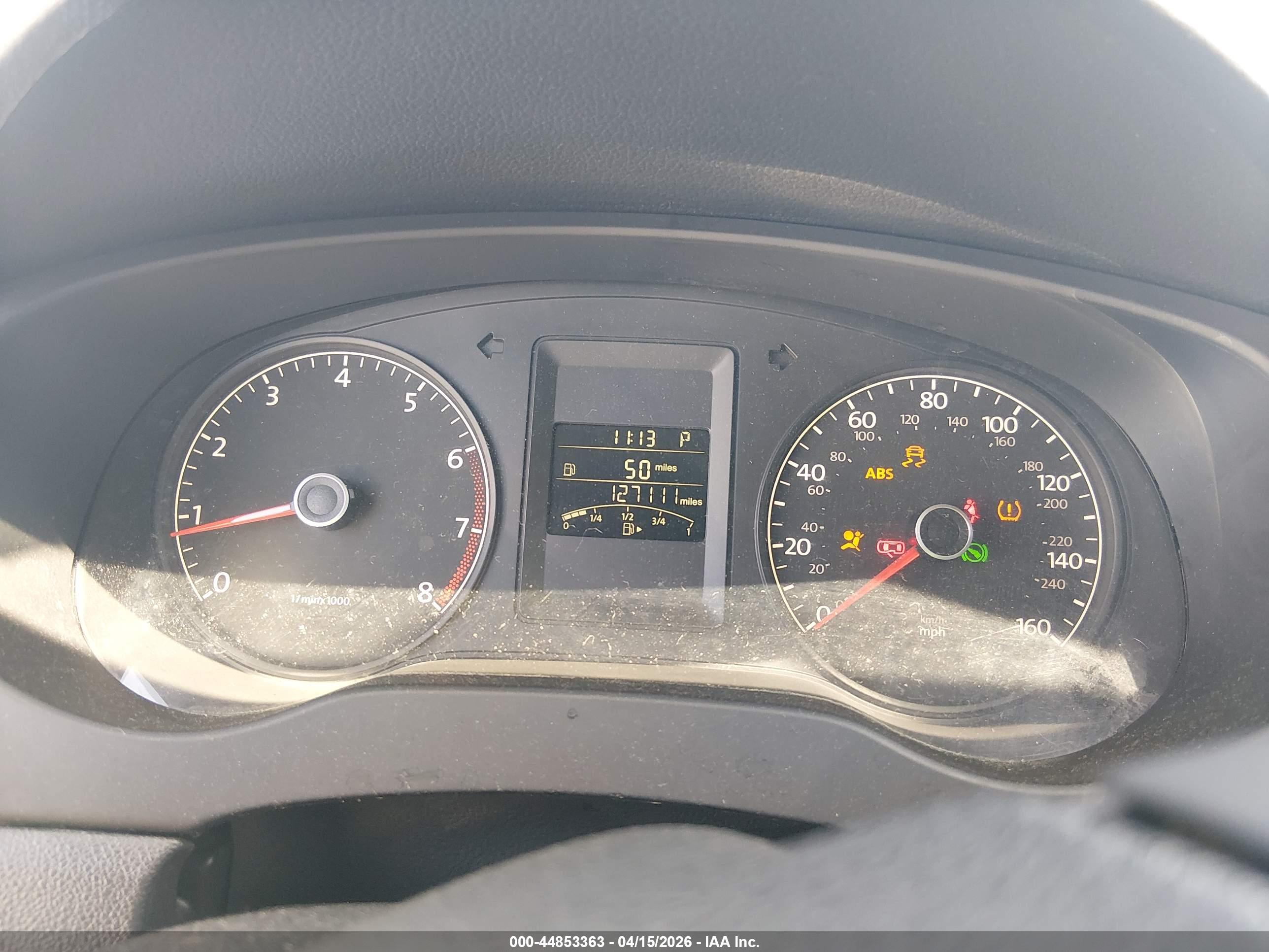VOLKSWAGEN JETTA image 7