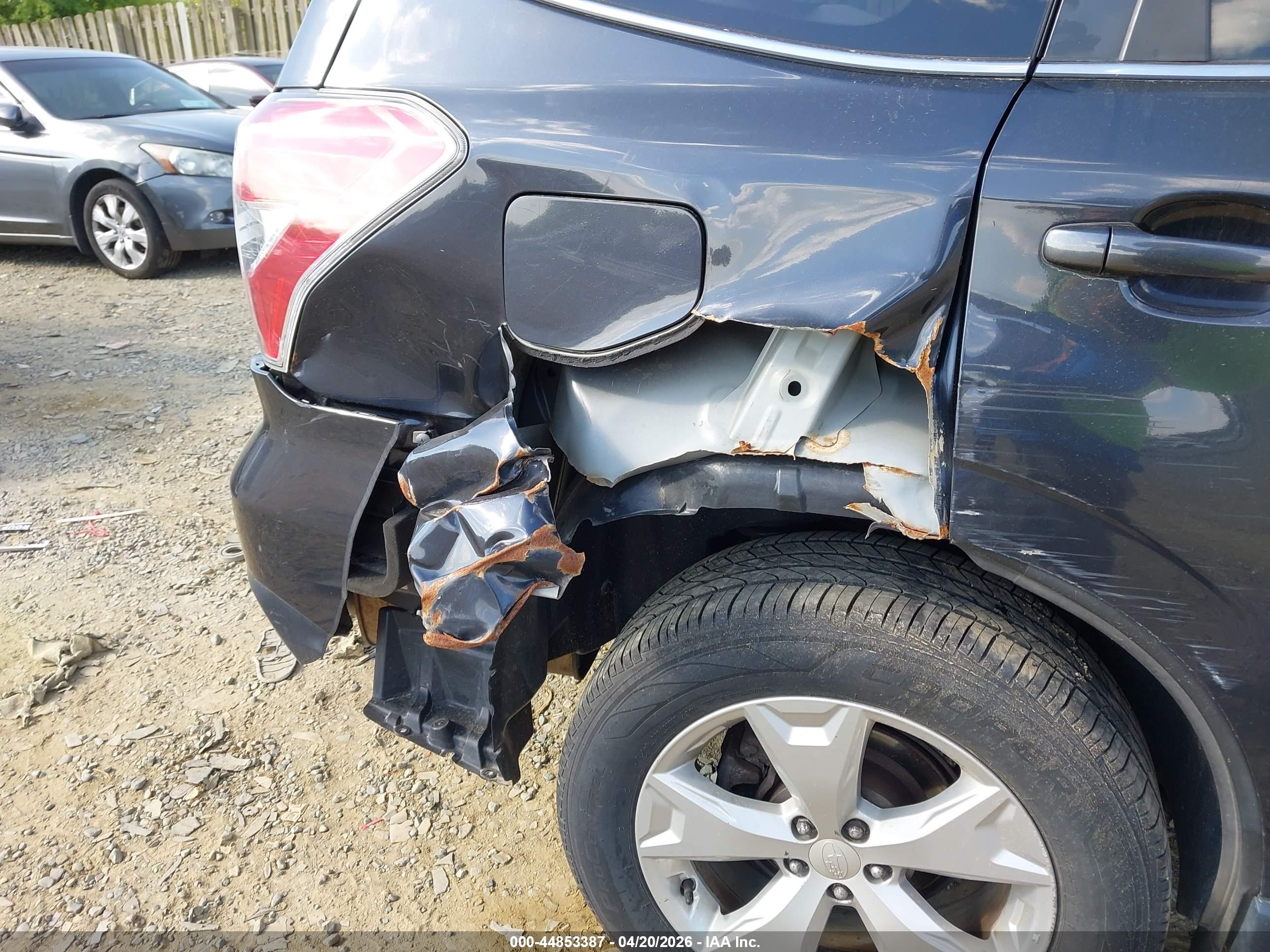 SUBARU FORESTER image 6