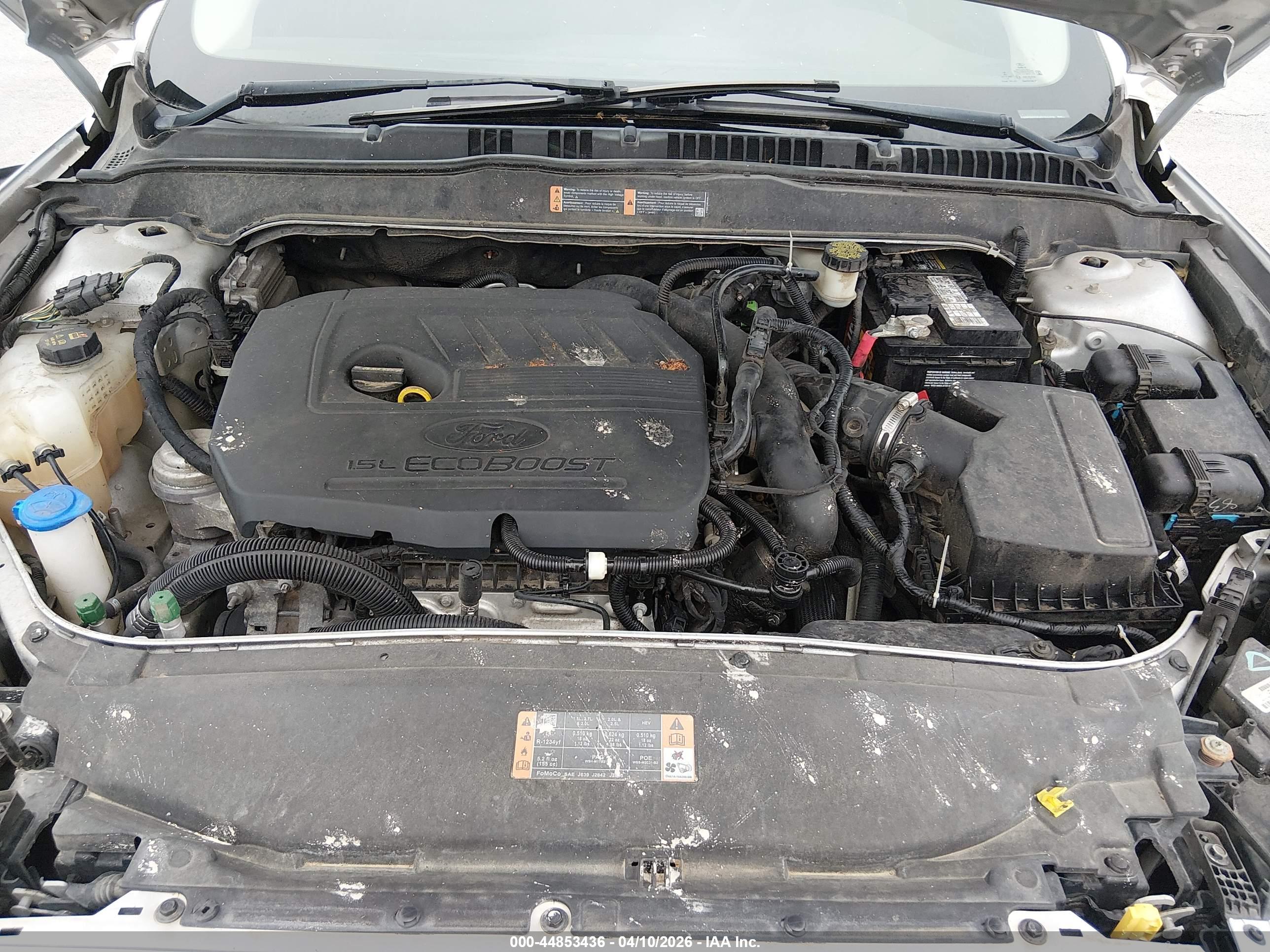 FORD FUSION image 10