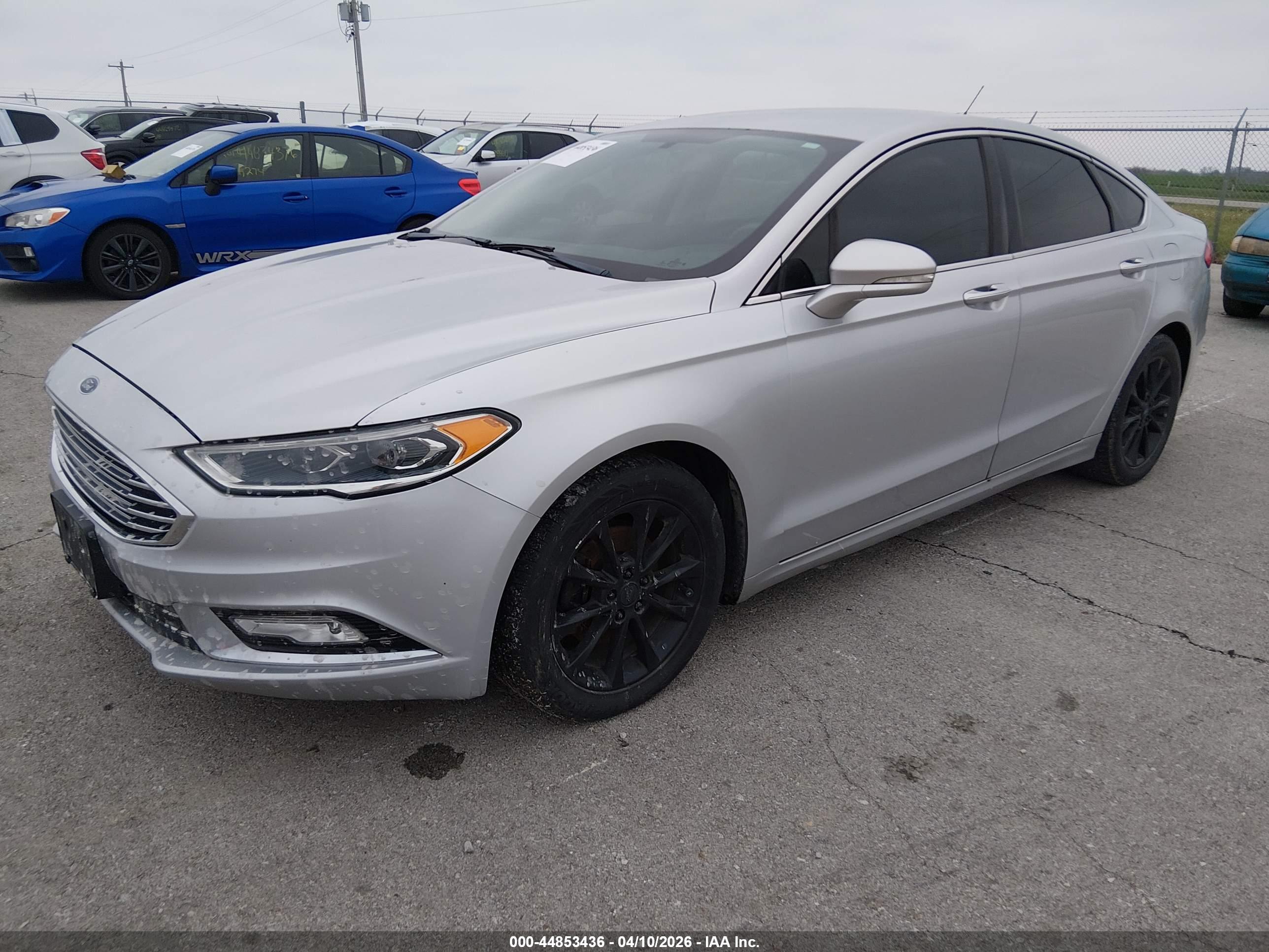 FORD FUSION image 2