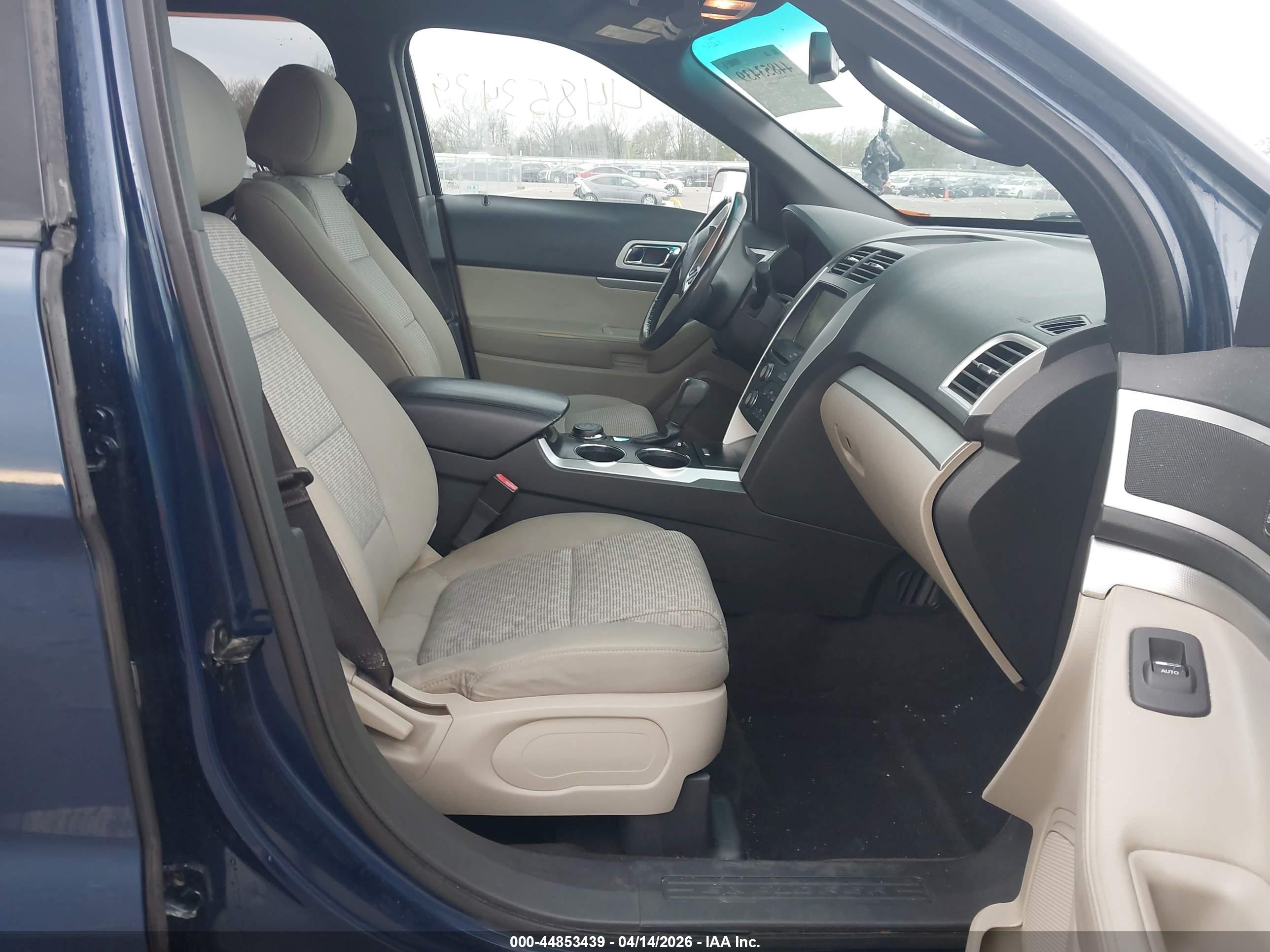 FORD EXPLORER image 5