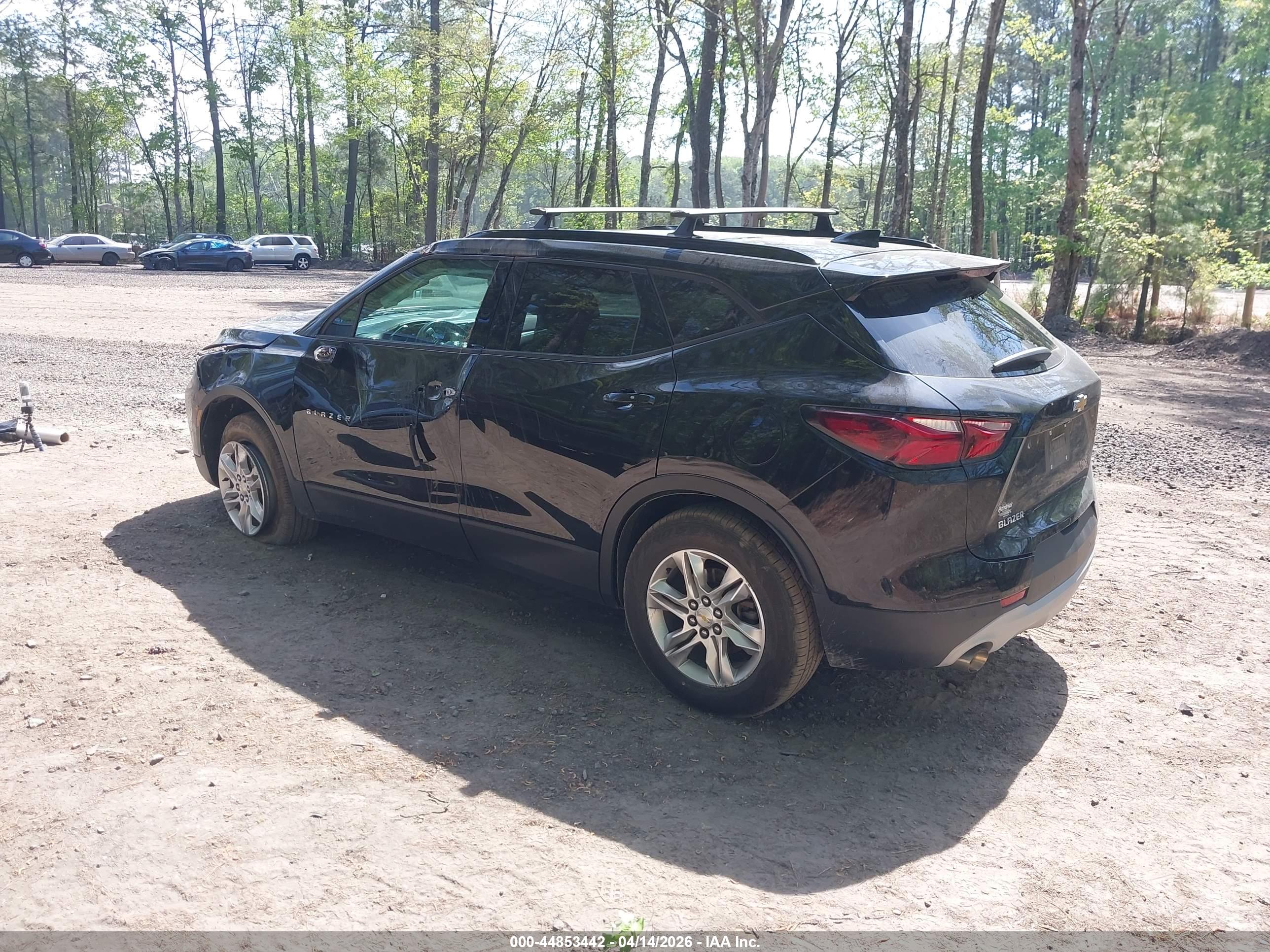 CHEVROLET BLAZER image 3