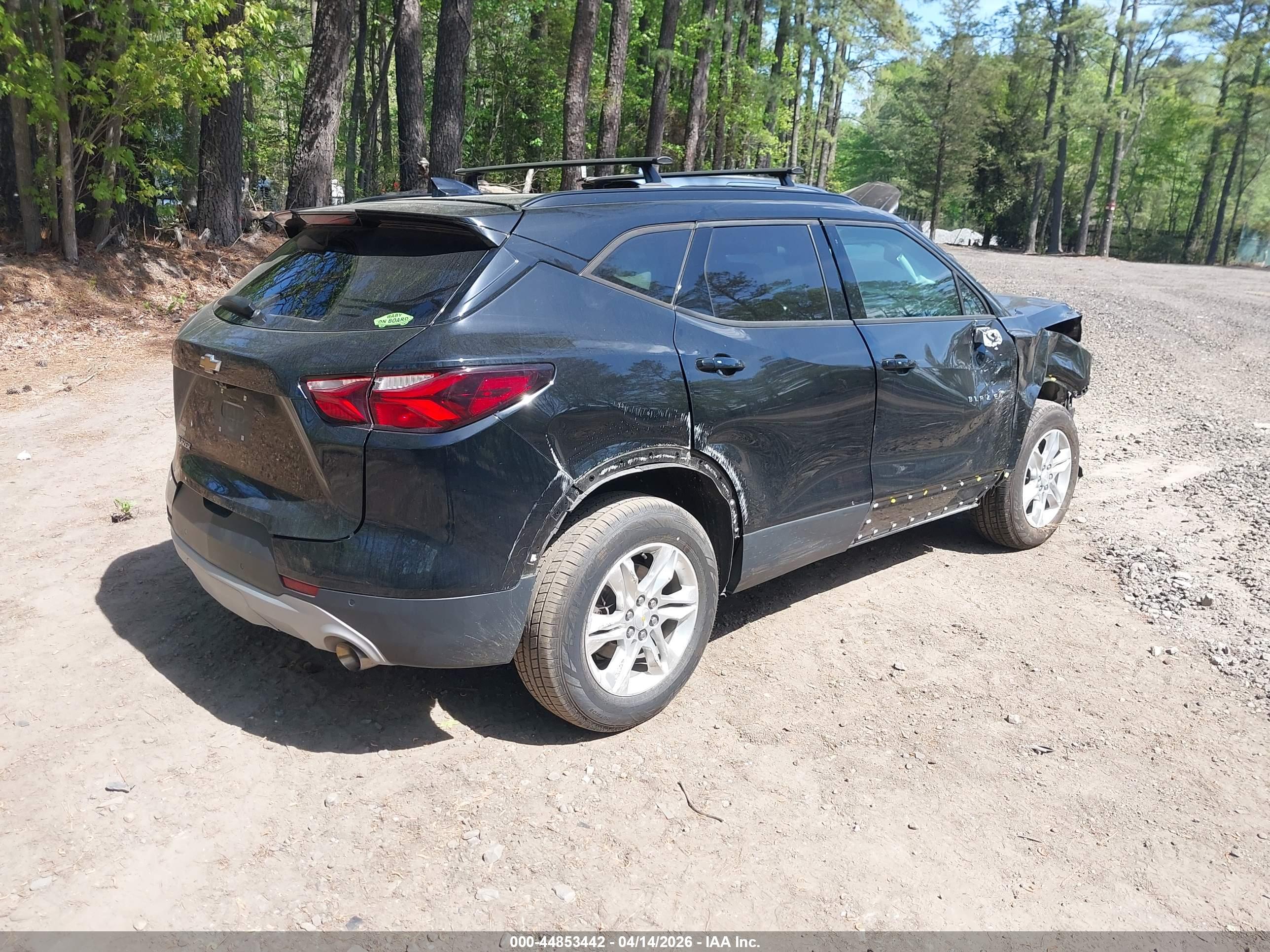 CHEVROLET BLAZER image 4