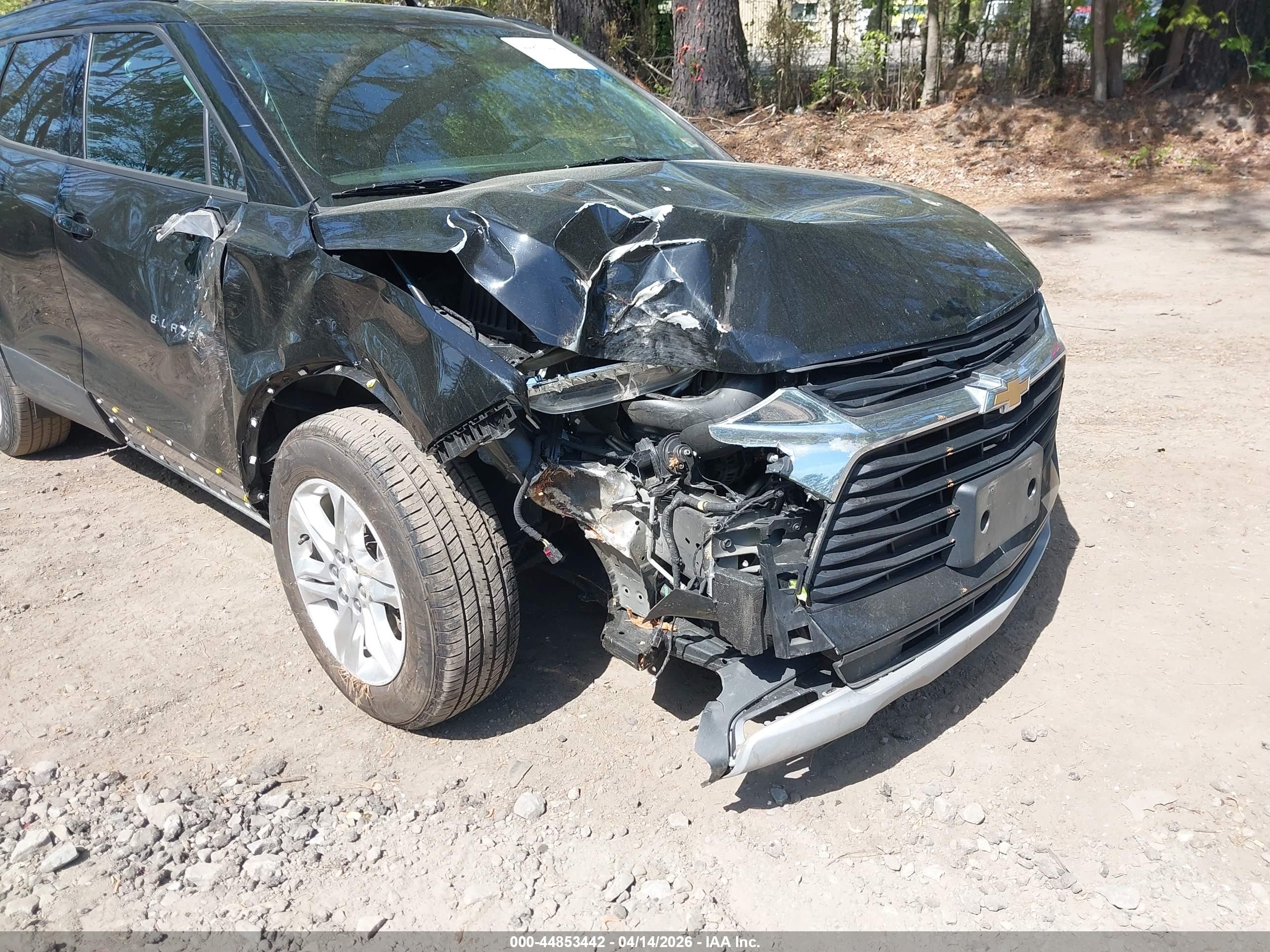 CHEVROLET BLAZER image 6