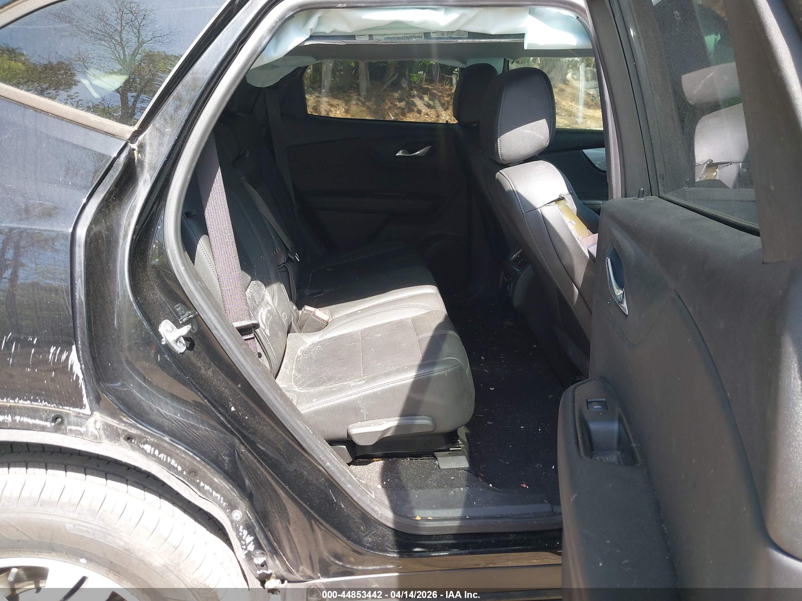 CHEVROLET BLAZER image 8