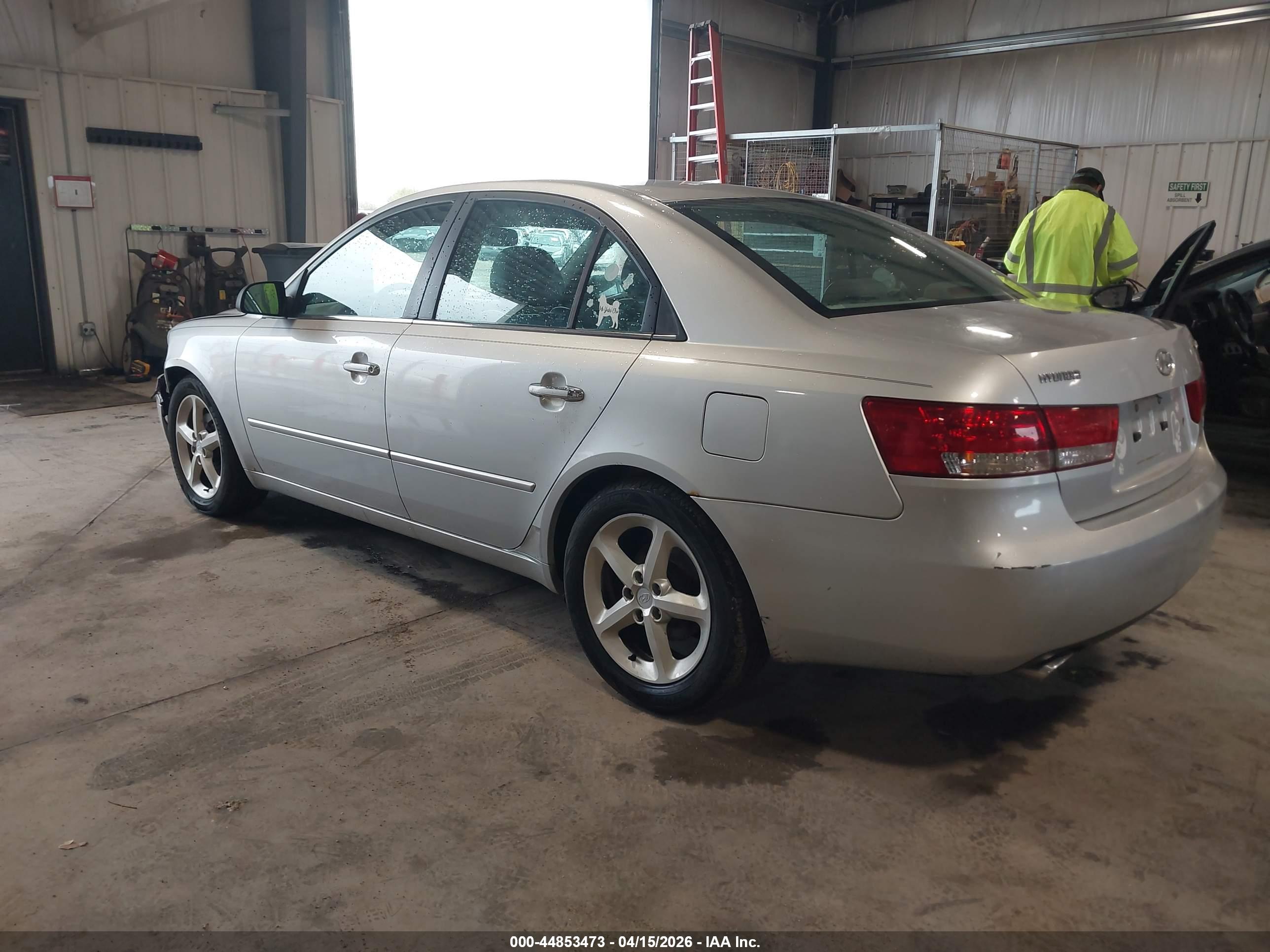 HYUNDAI SONATA image 3