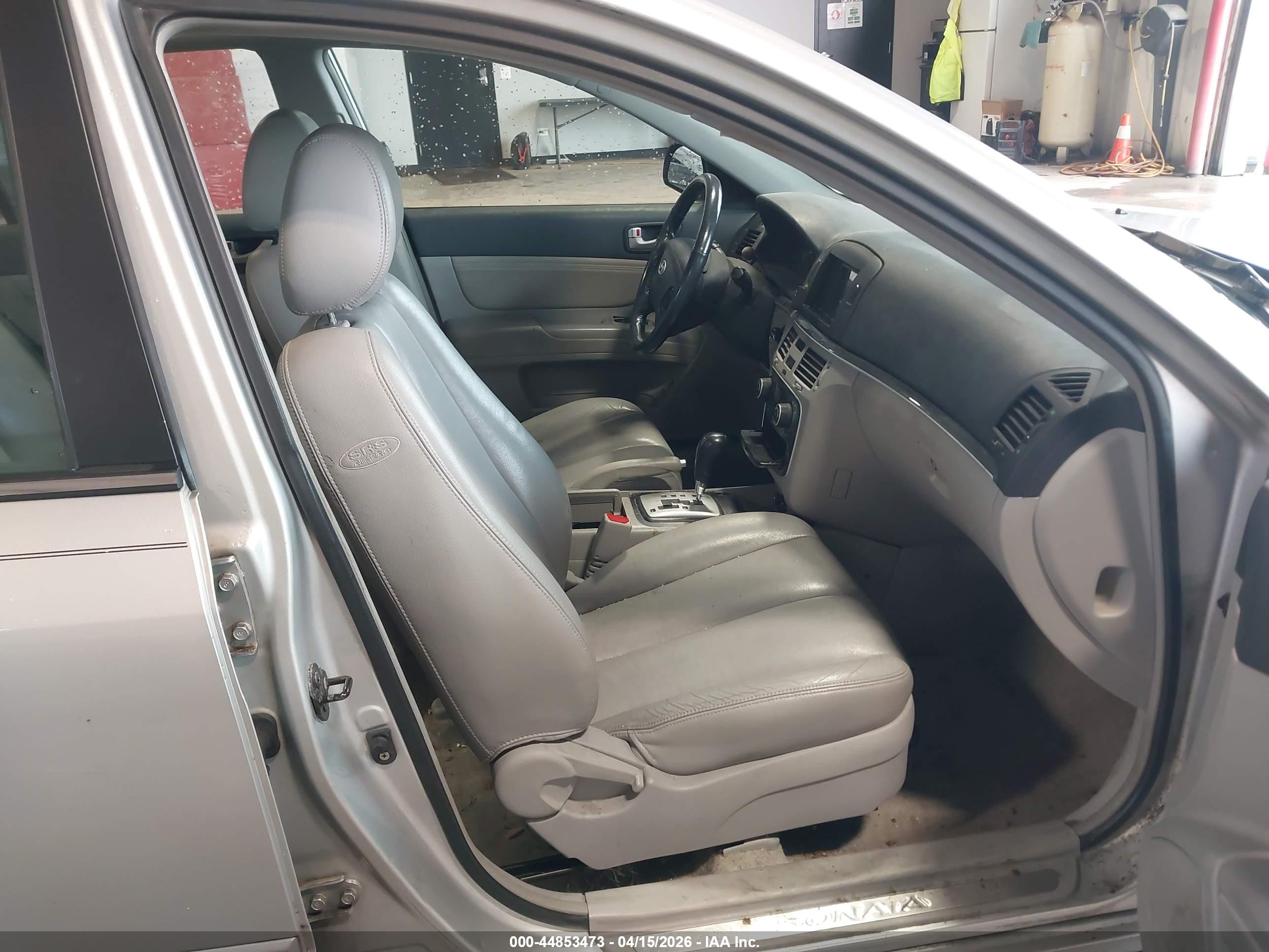 HYUNDAI SONATA image 5