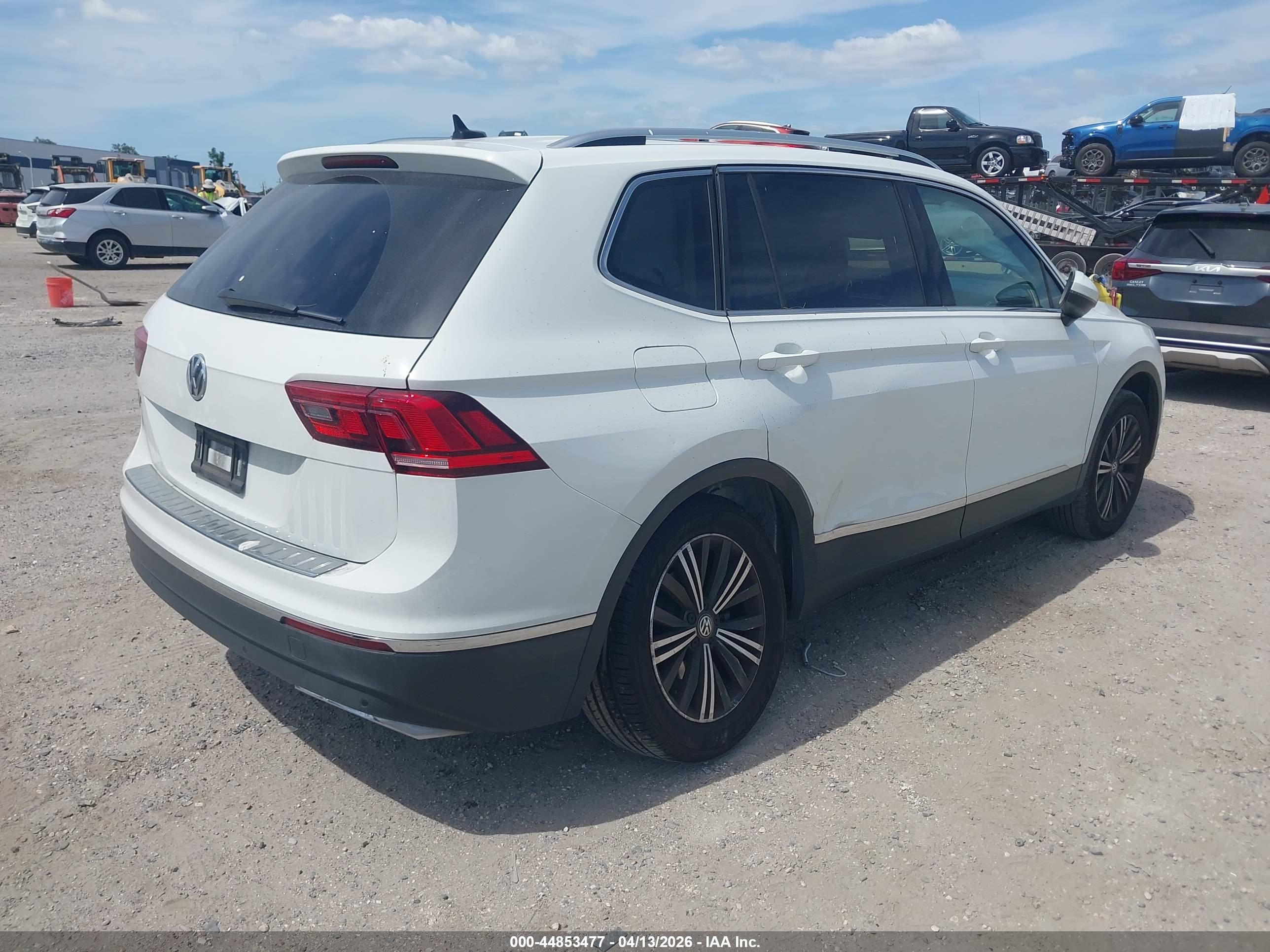 VOLKSWAGEN TIGUAN image 4