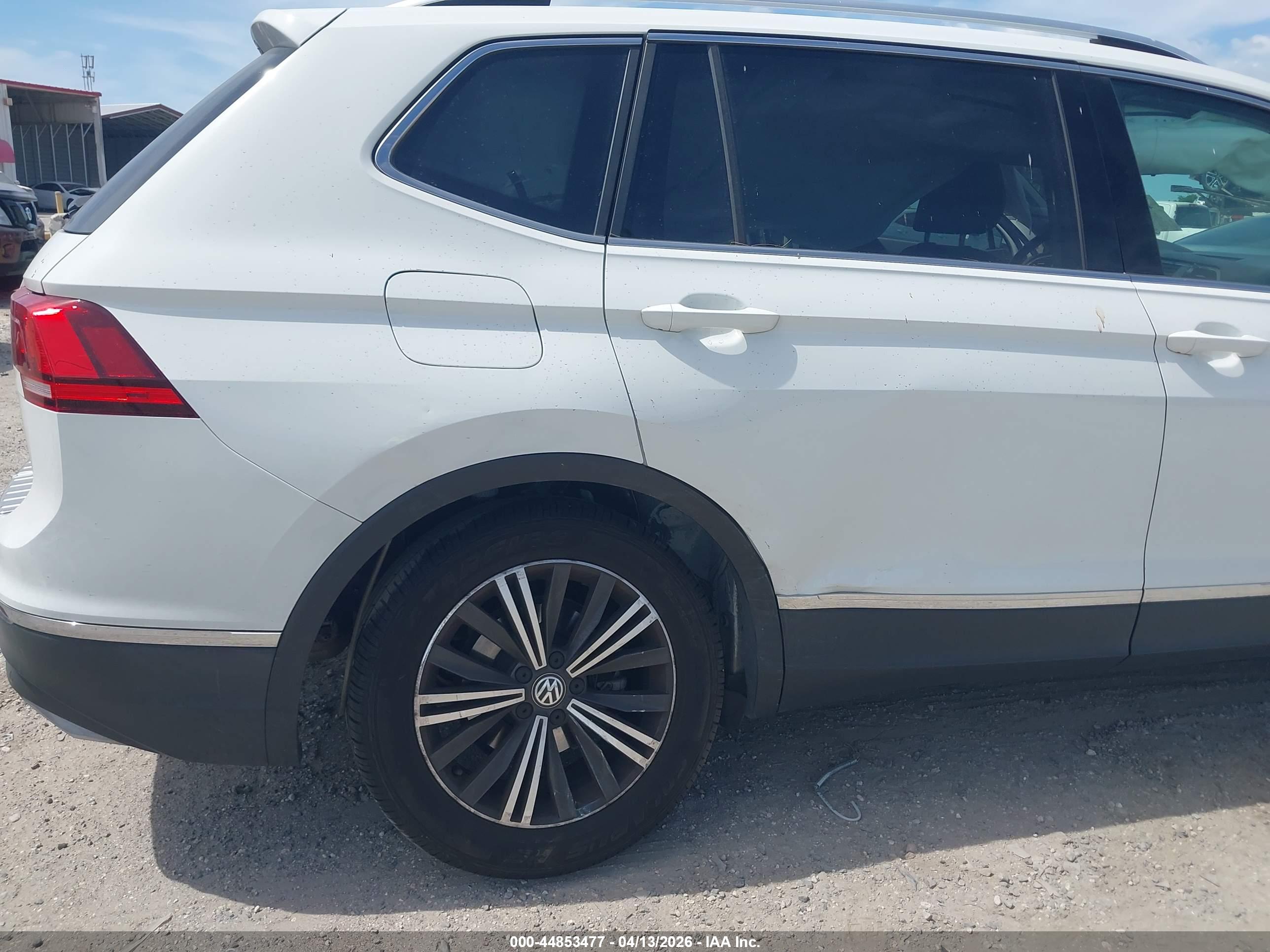 VOLKSWAGEN TIGUAN image 6