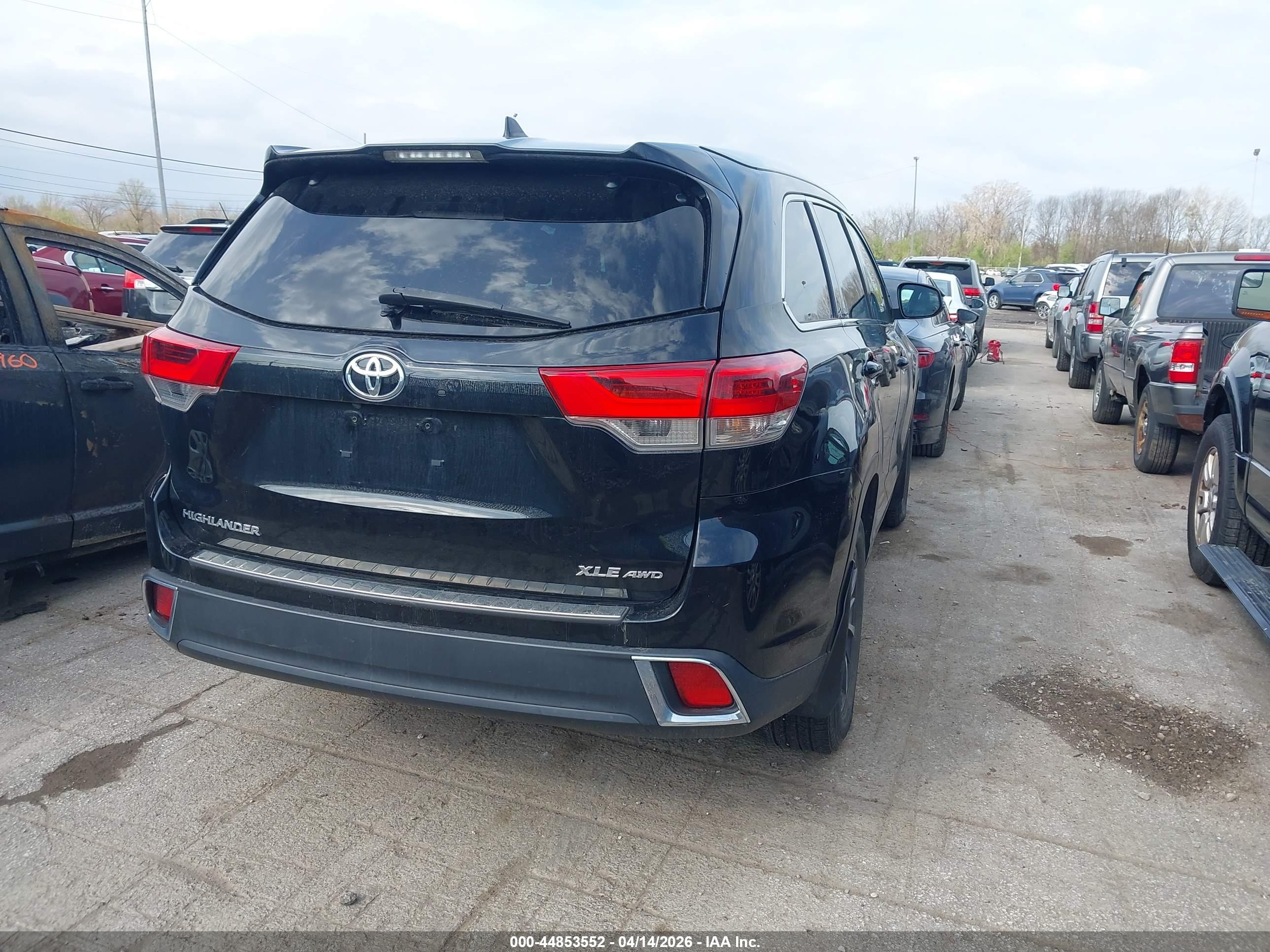 TOYOTA HIGHLANDER image 4